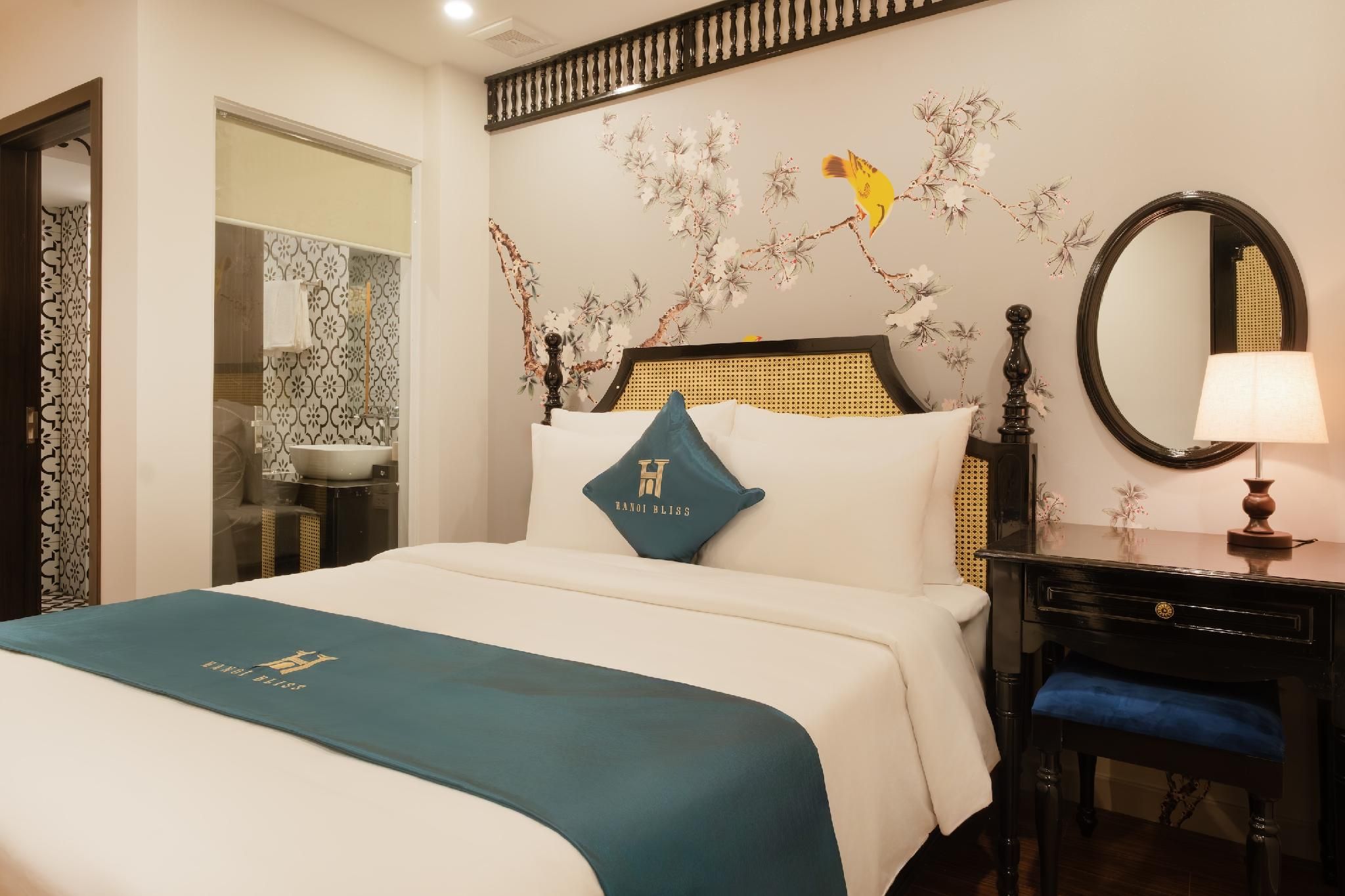 Hanoi Bliss Boutique Lo Ren Standard Room 2