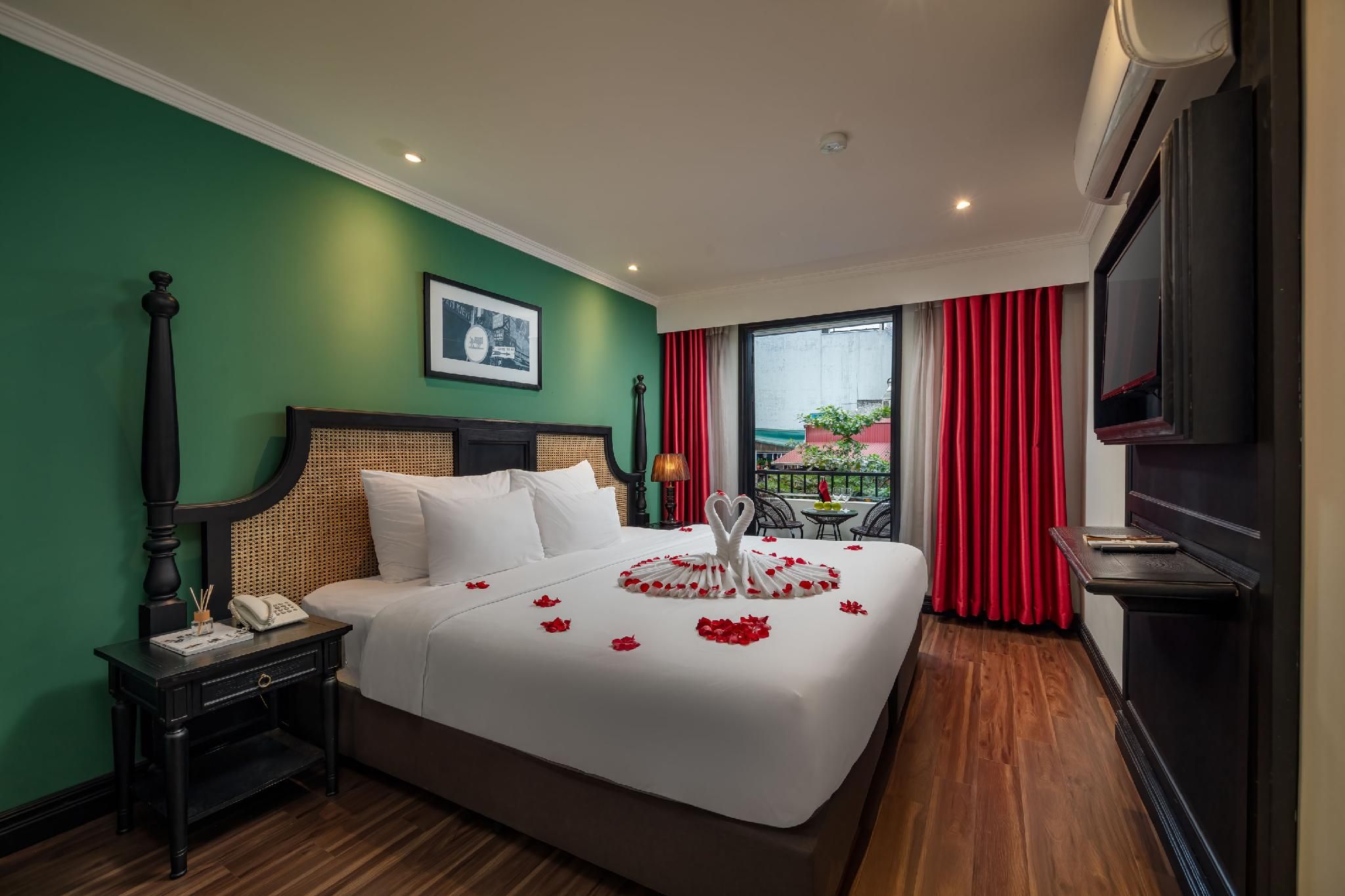 Deluxe Double or Twin Room with Balcony