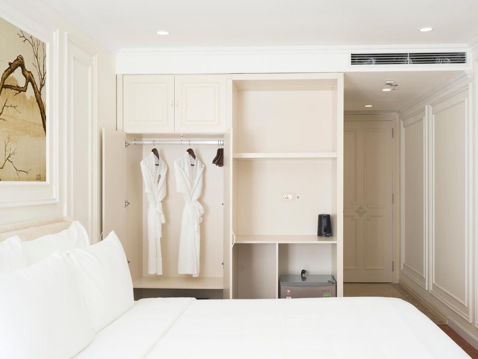 King Room with Balcony