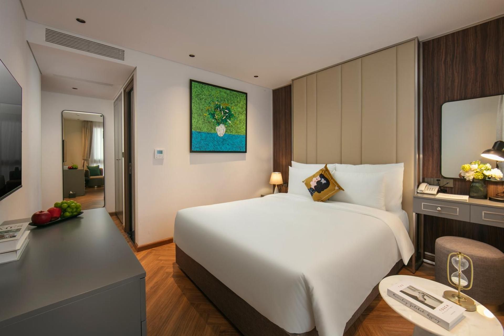 Deluxe Queen Room
