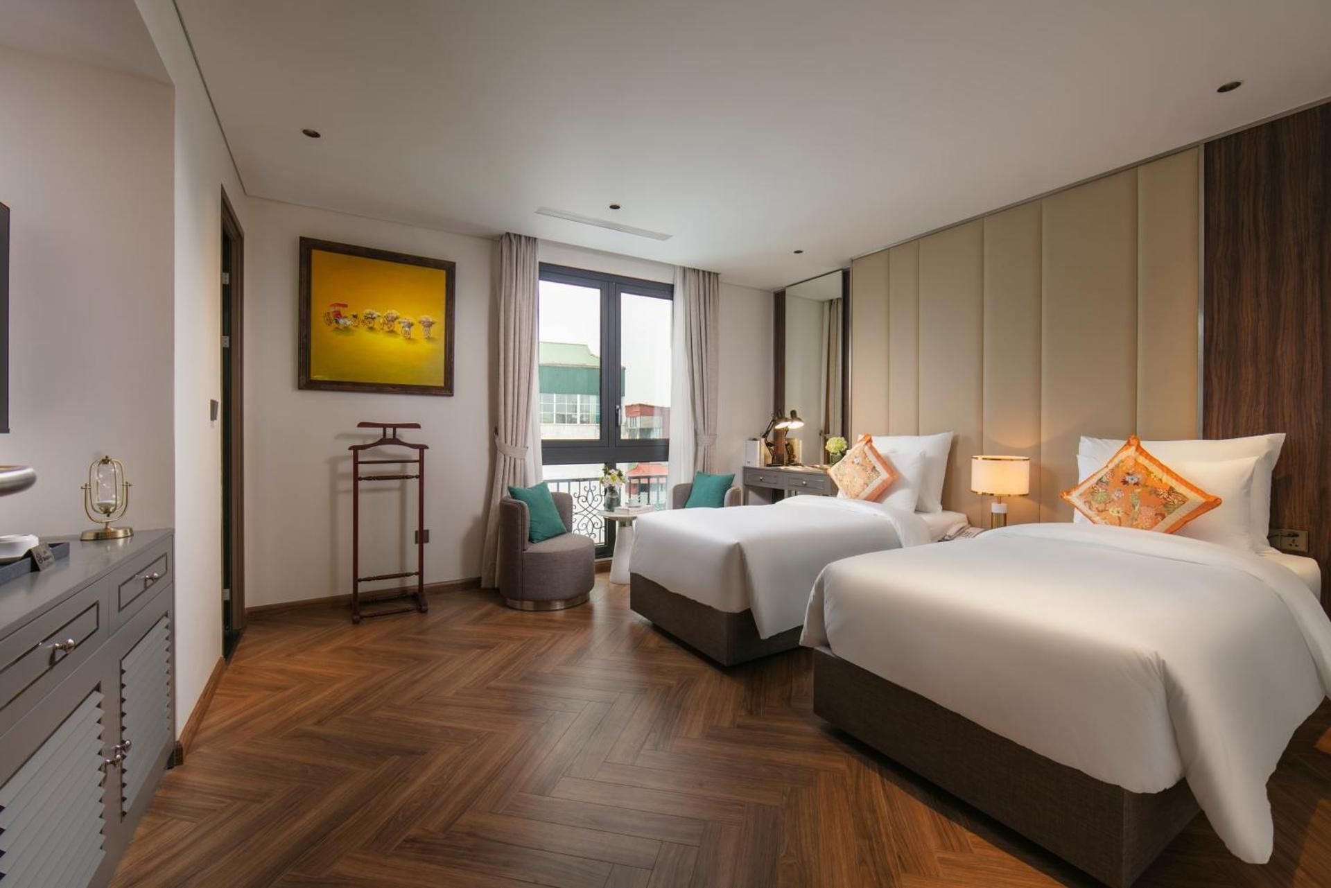 Twin Room with City View