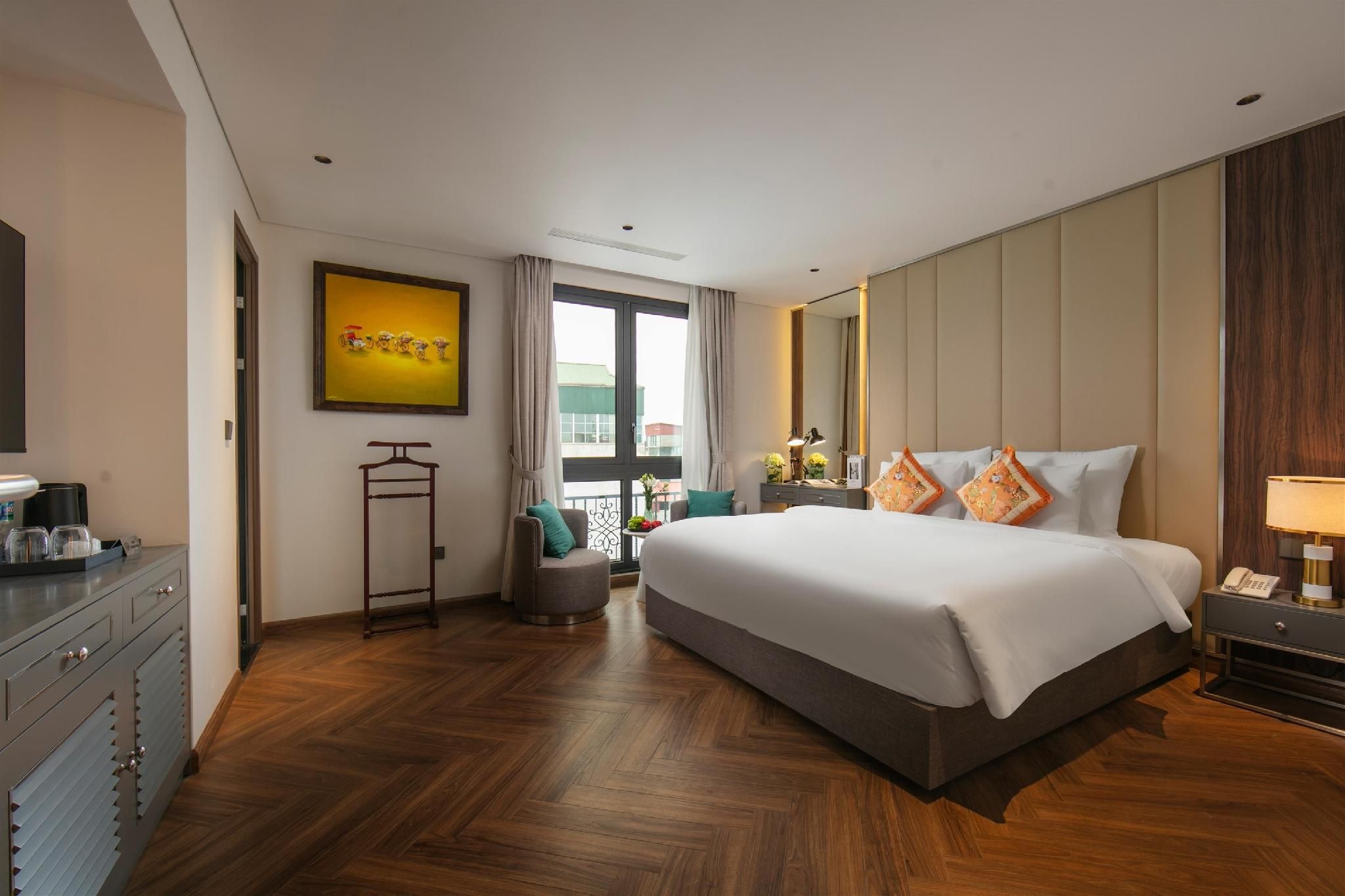 Premier Double City View Room with Bathtub