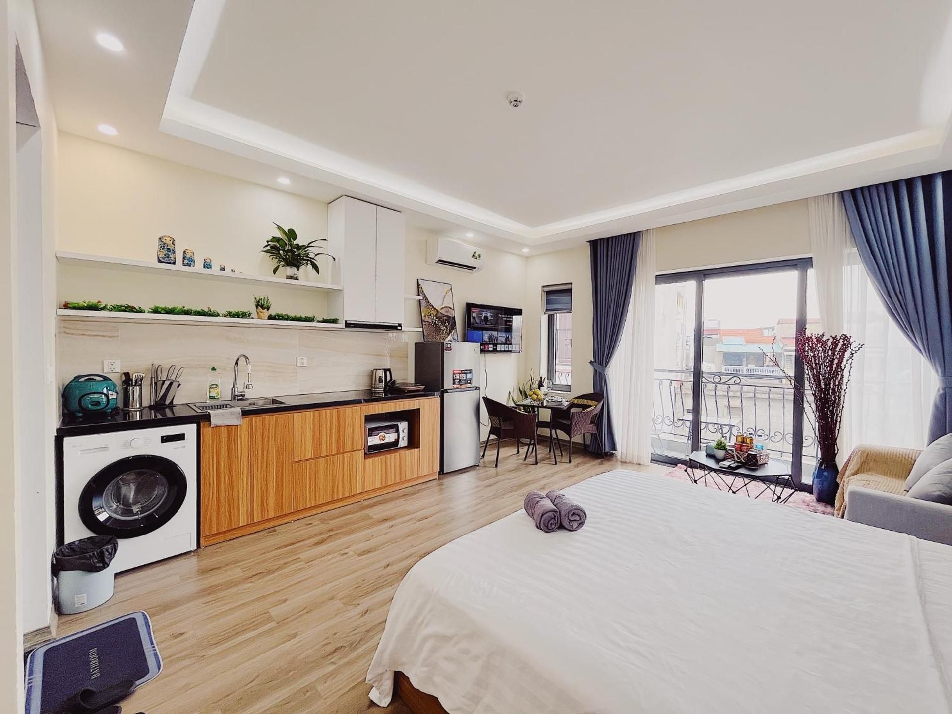 Studio with Balcony