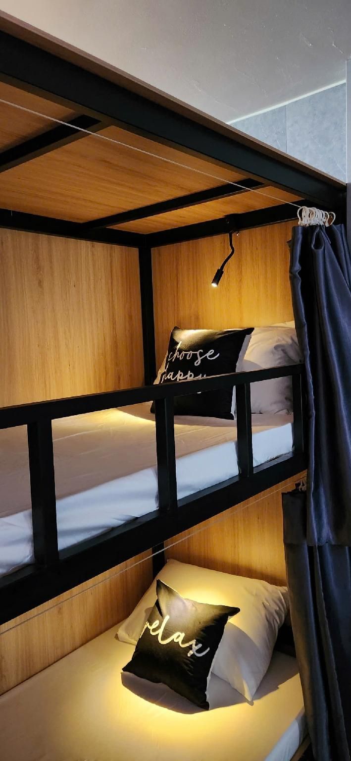 Bed in Mixed Dorm Room