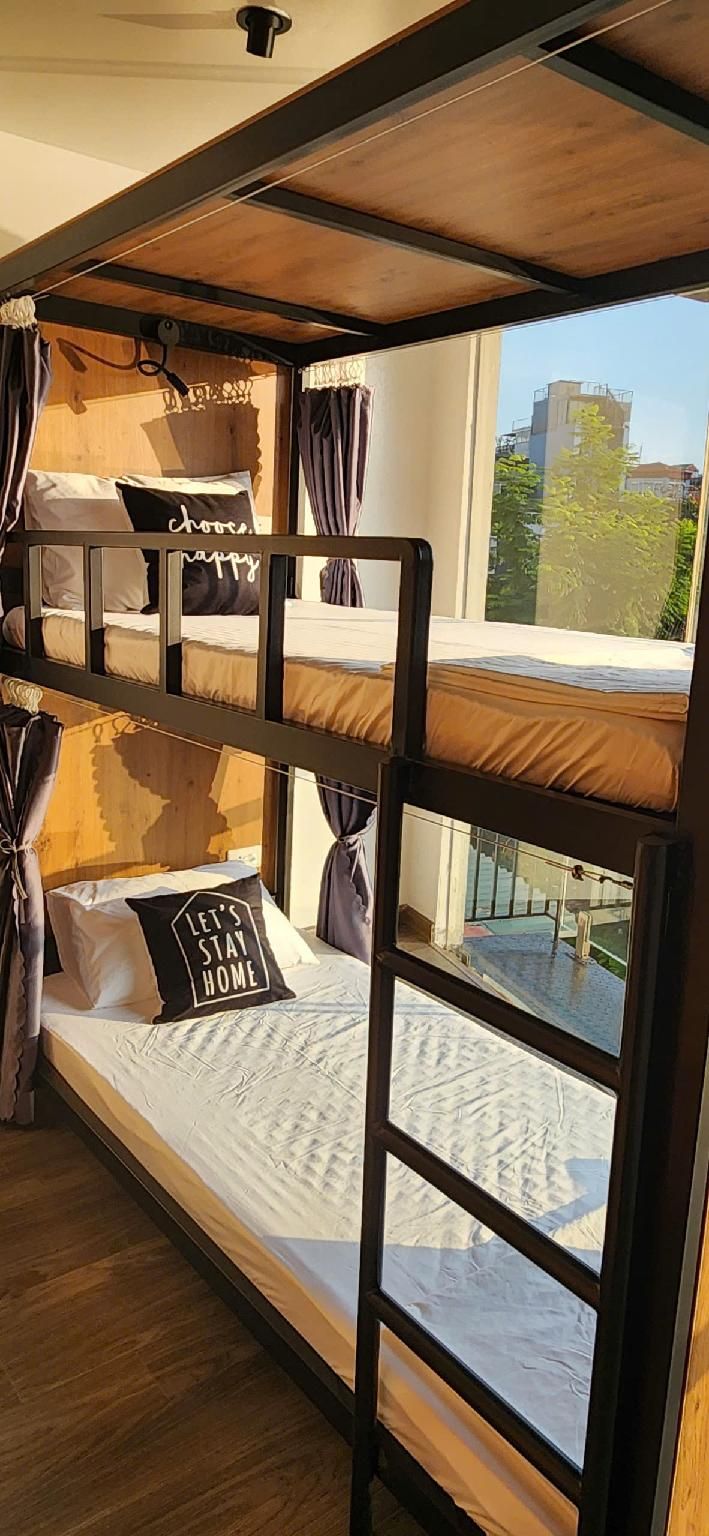 Bed in 4 Bed Mixed AC Dormitory Room with Shared Bathroom