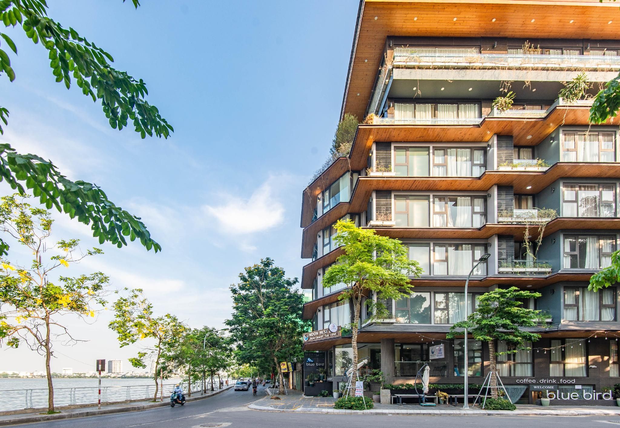 Ha Noi Lakeside Hotel and Residence