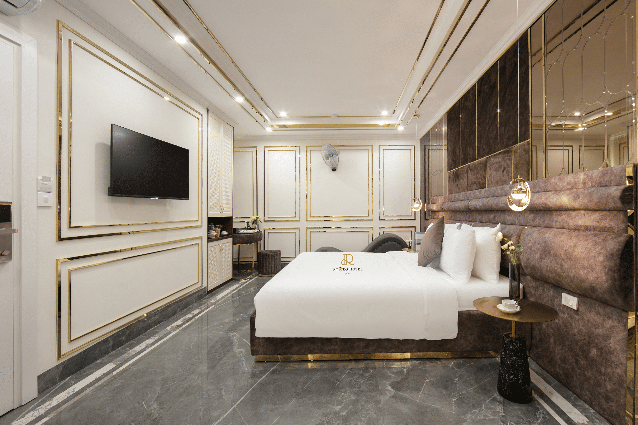 Luxury Room