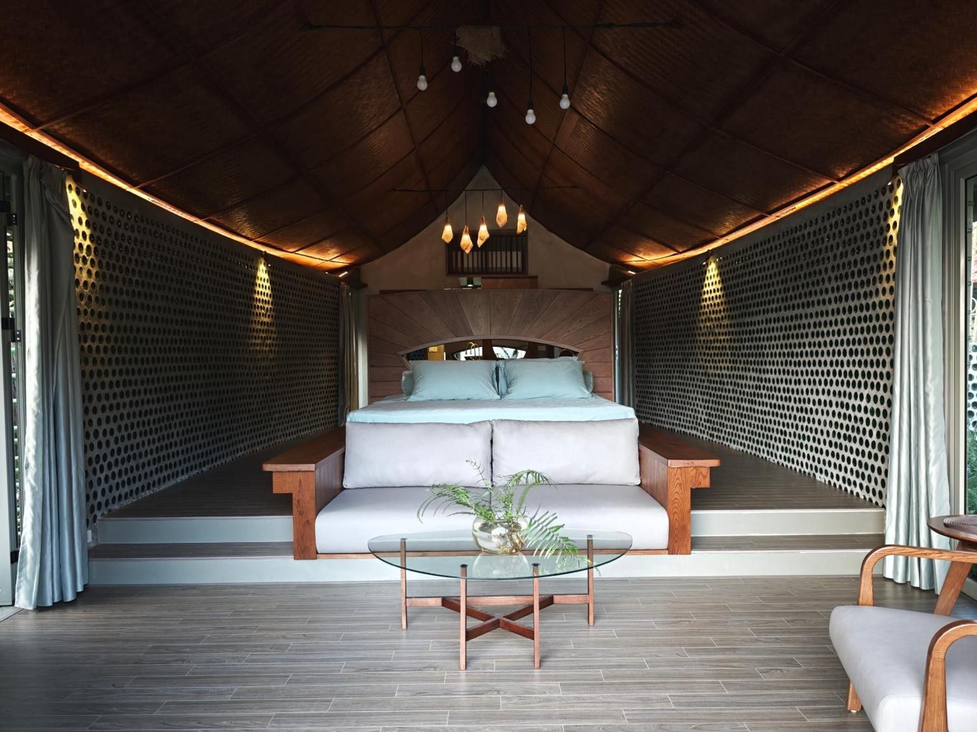 Triple Room with Lake View