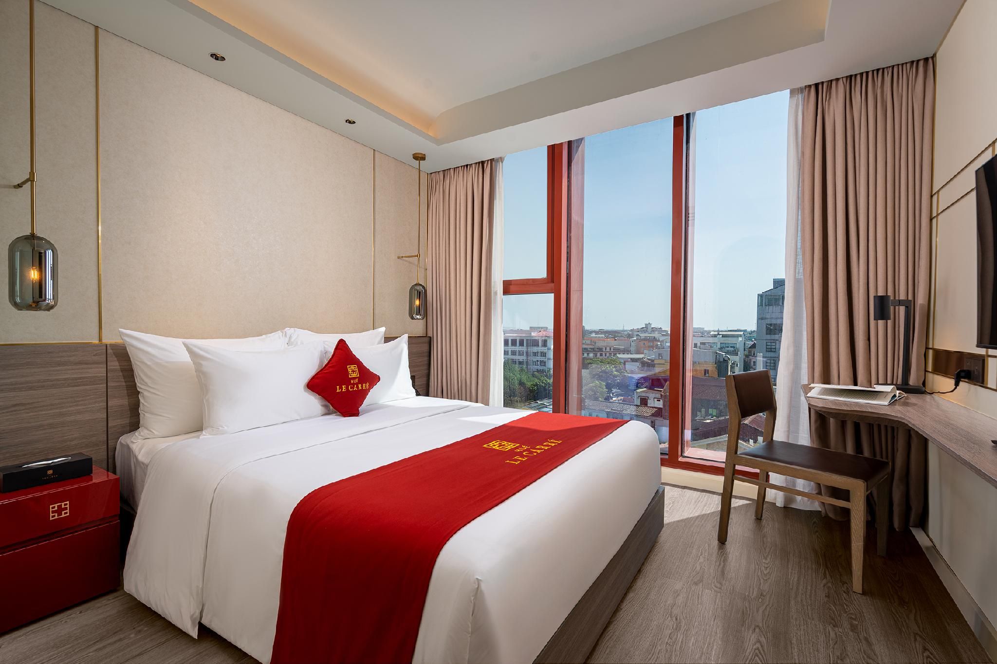 Metro Room