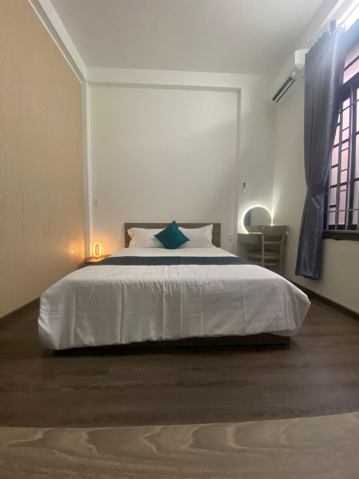 Single Room with Shared Toilette