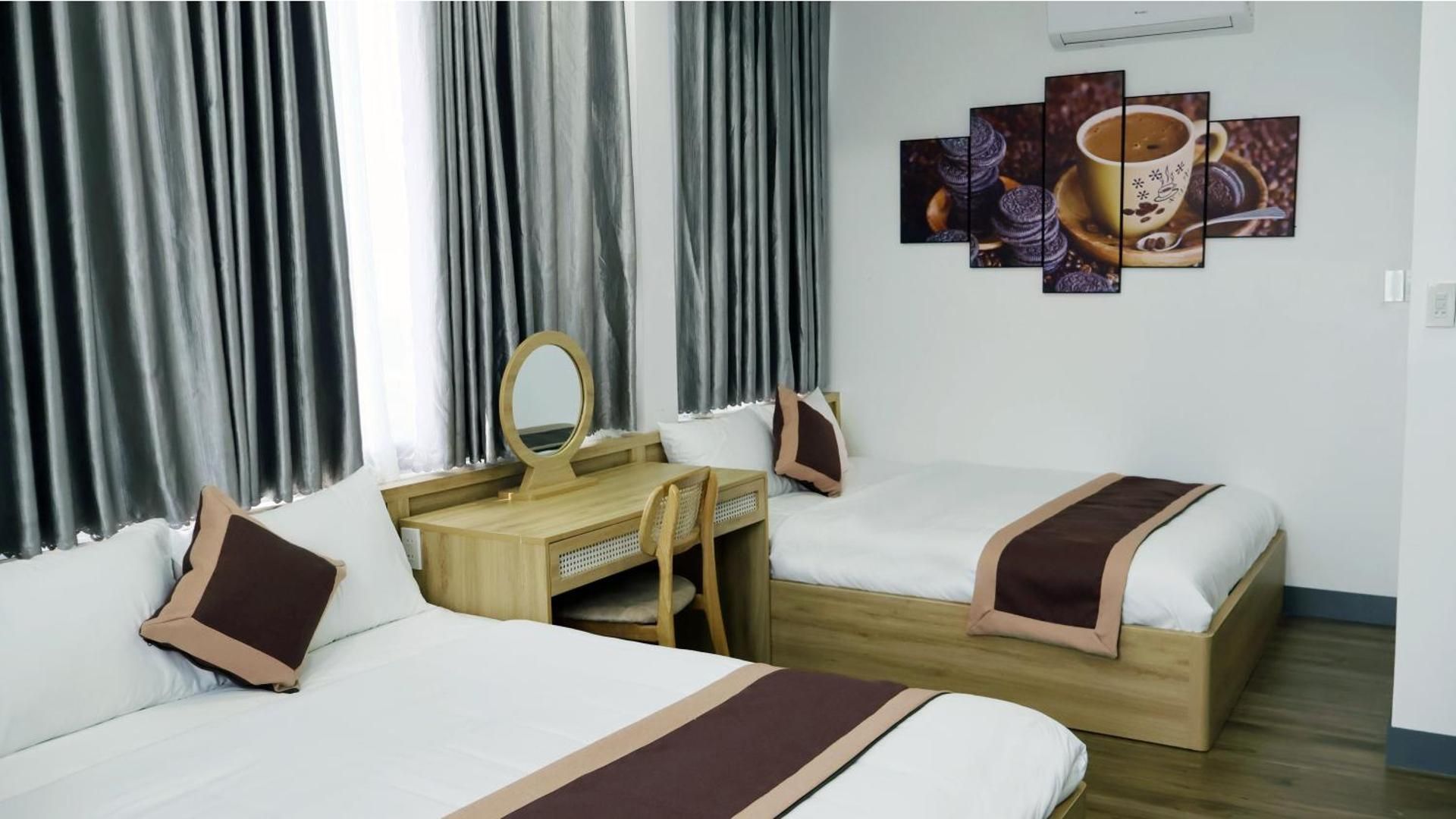 Quadruple Room with Lake View