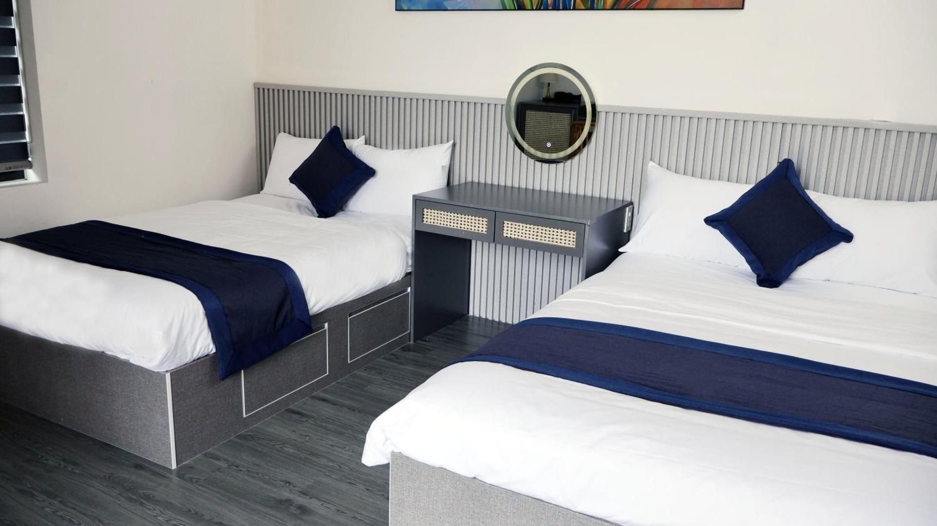 Quadruple Room with Private External Bathroom