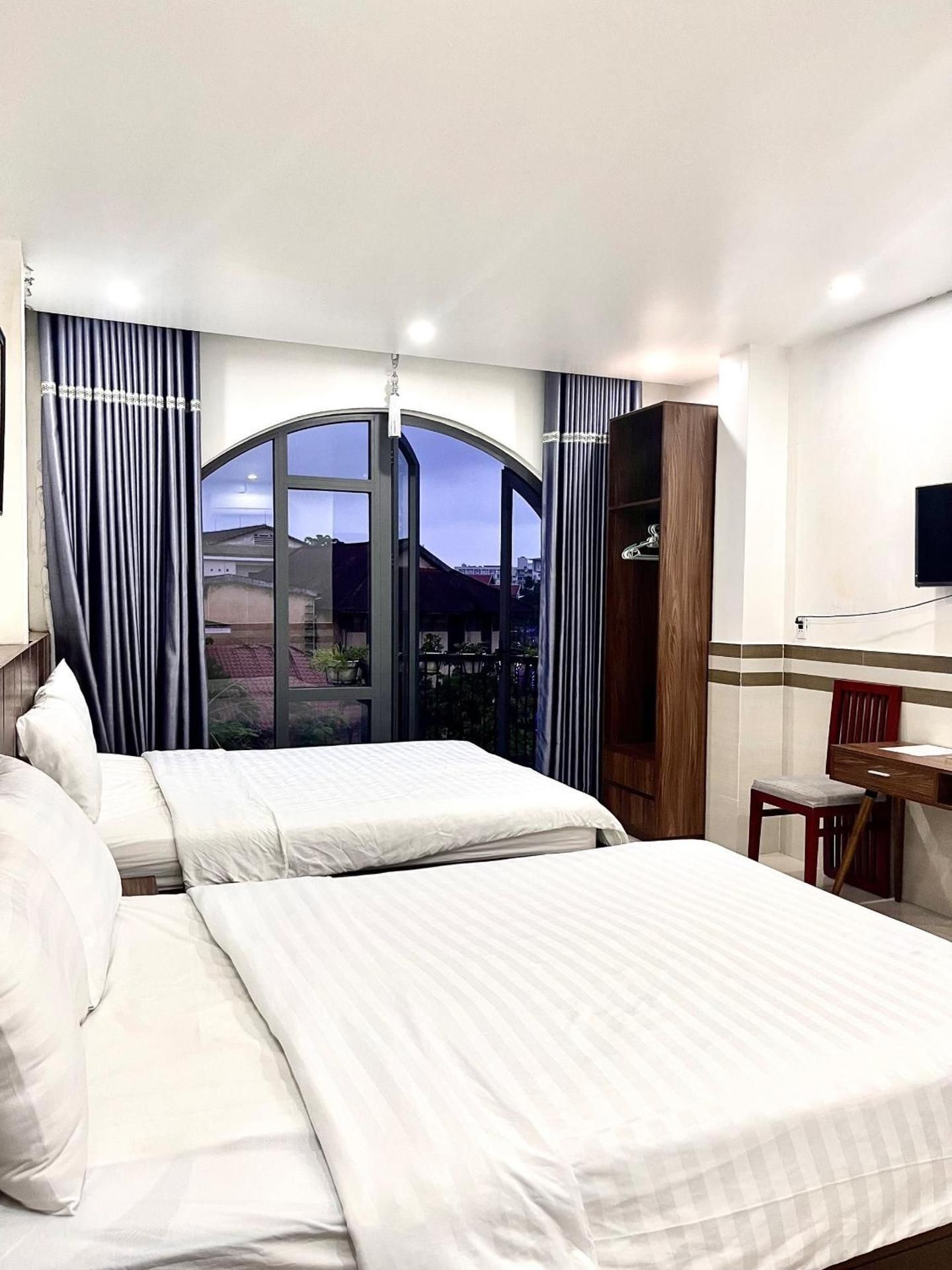 Triple Room with Balcony