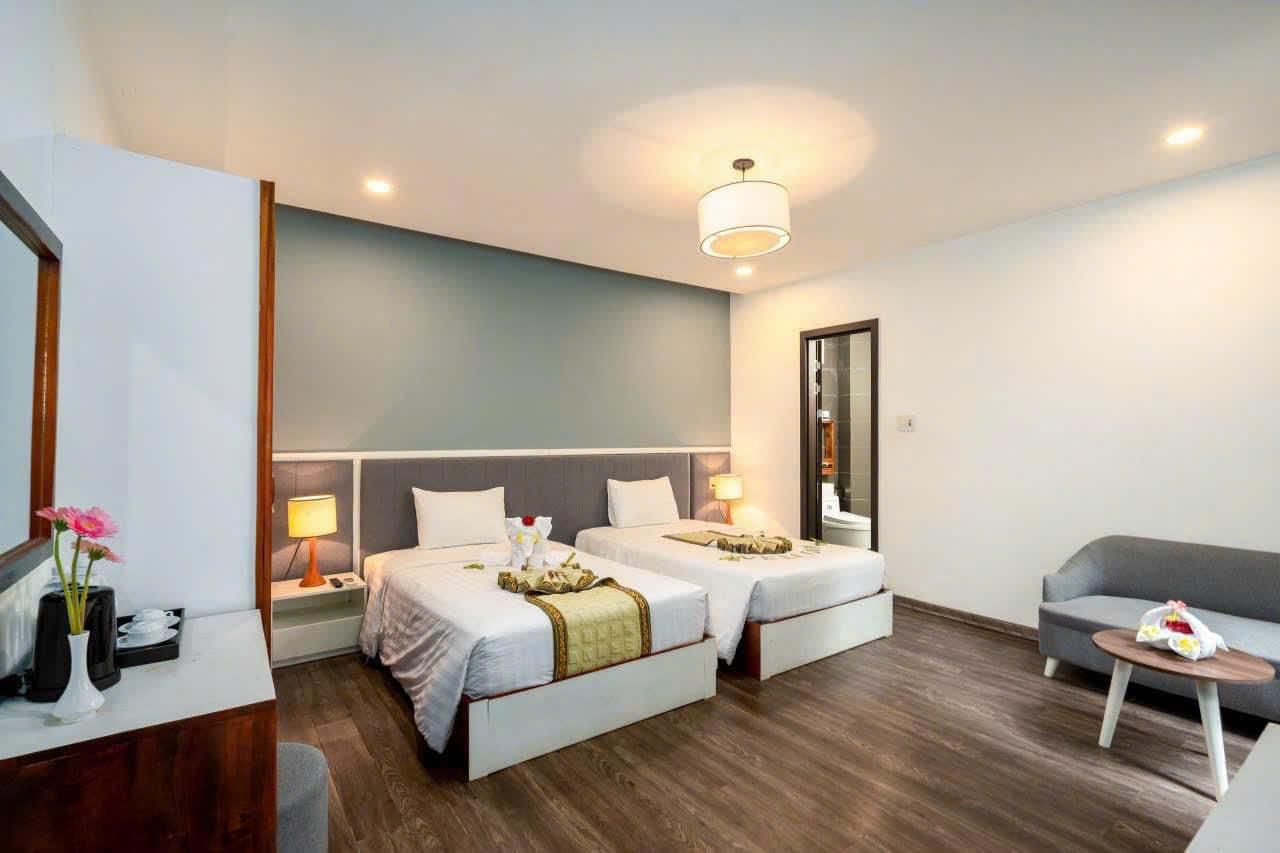 Twin Room with View