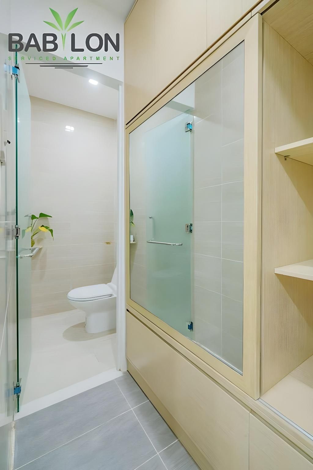 Studio Apartment