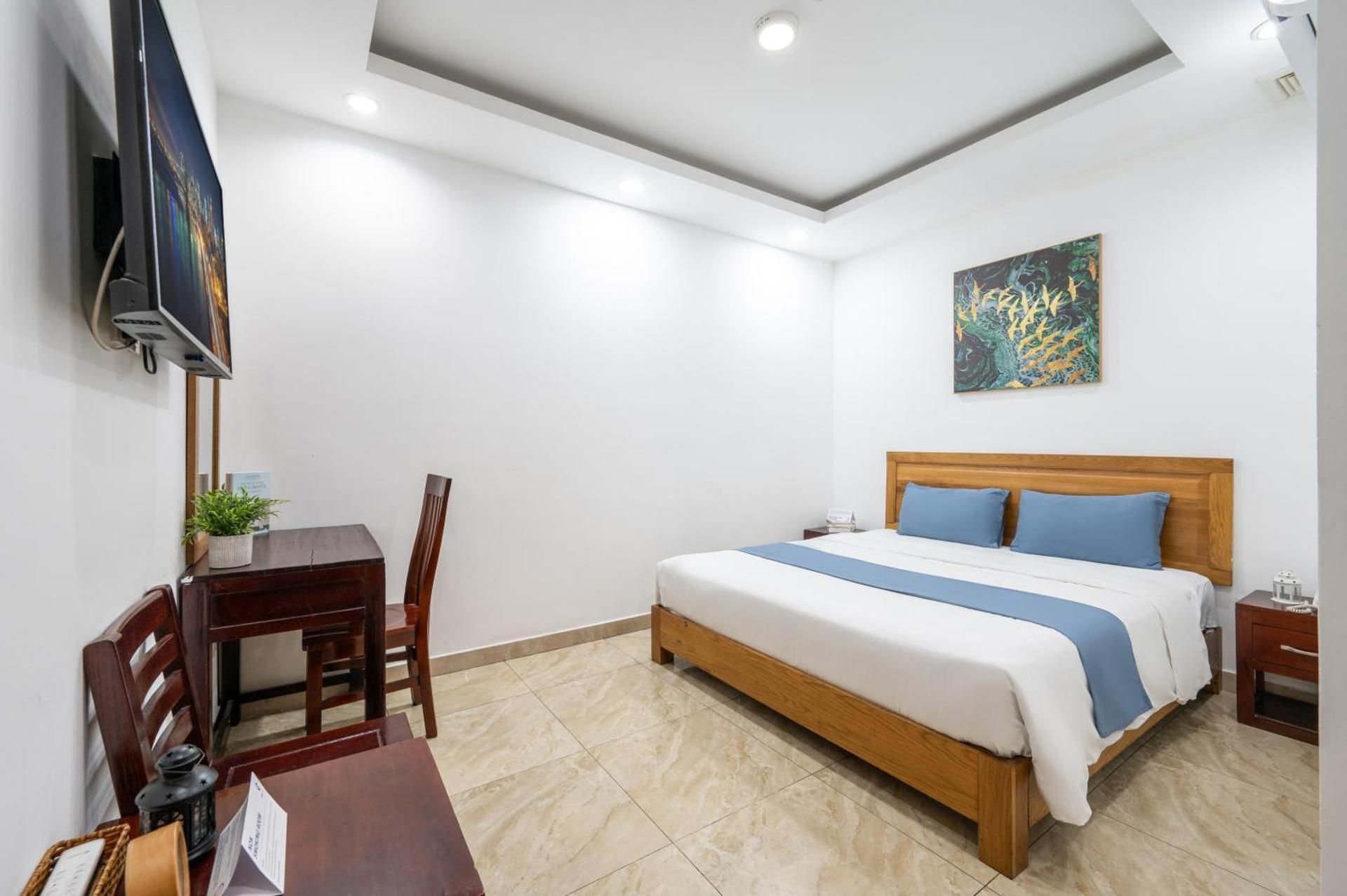 Superior Queen Bed