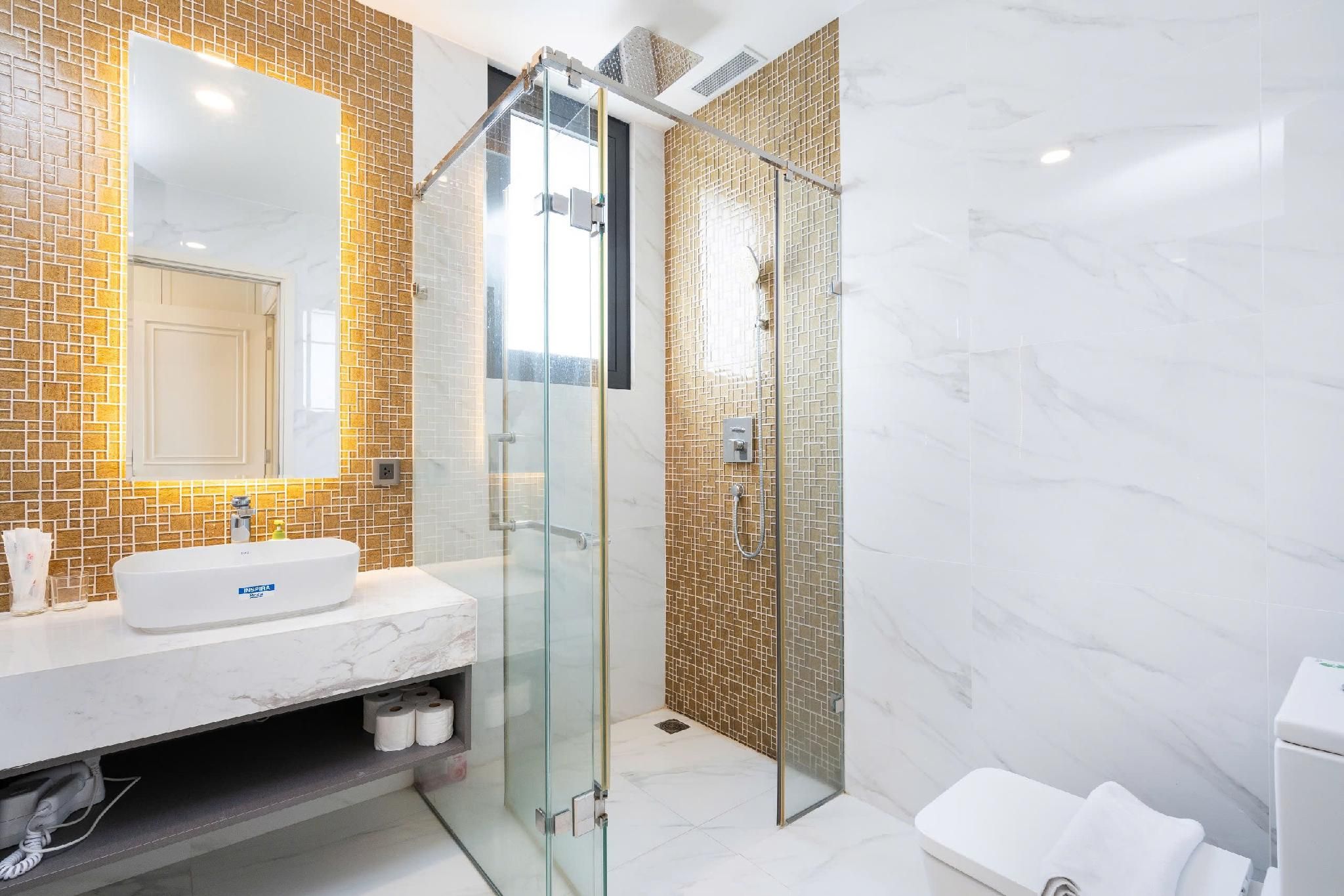 3-Bedroom Luxury Suite