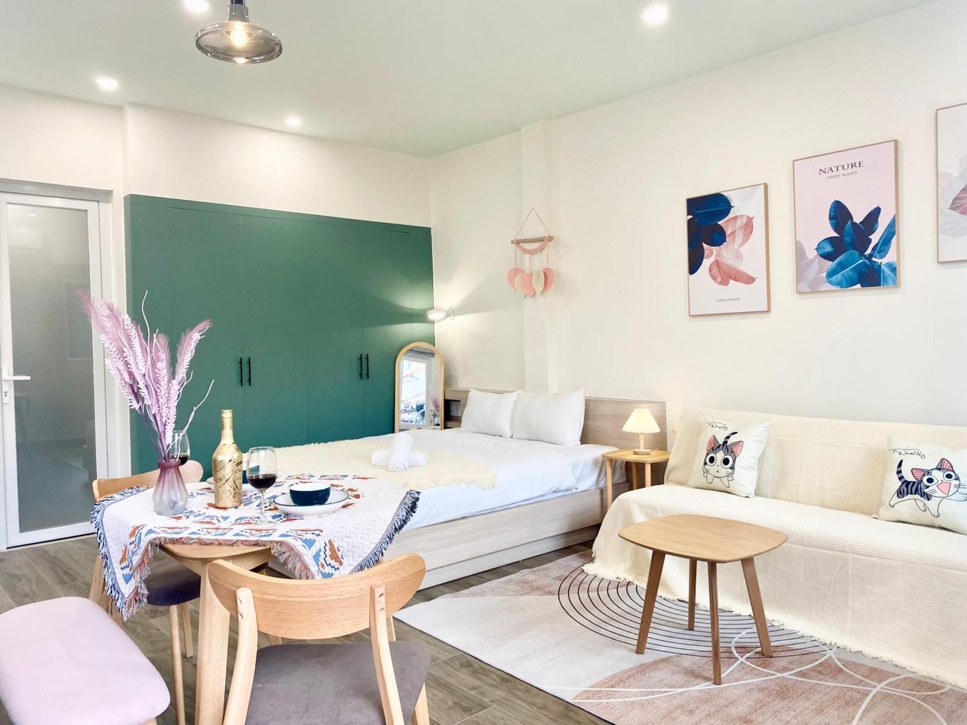 One-Bedroom Apartment