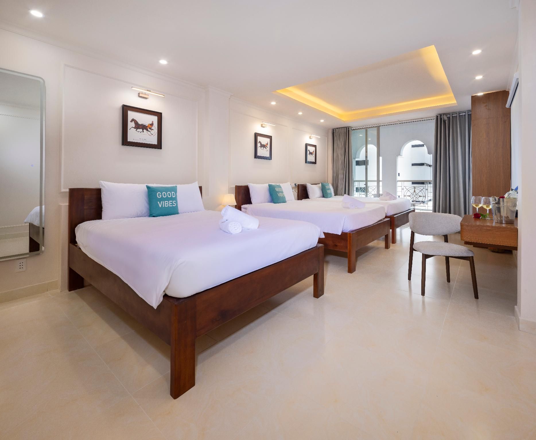 Diamond Crown Hotel Family Studio Suite 6th Floor 2