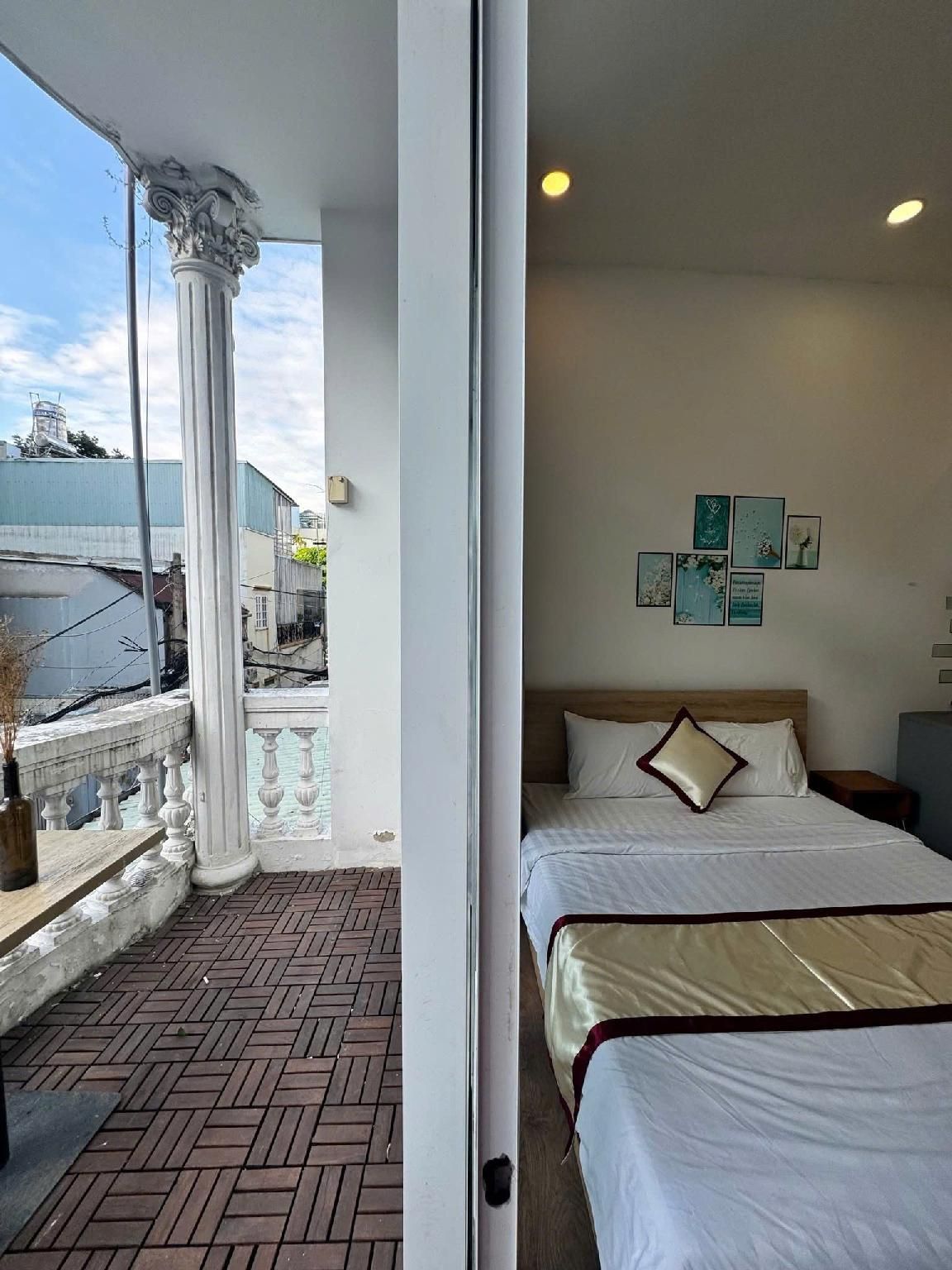 Double Room with Balcony