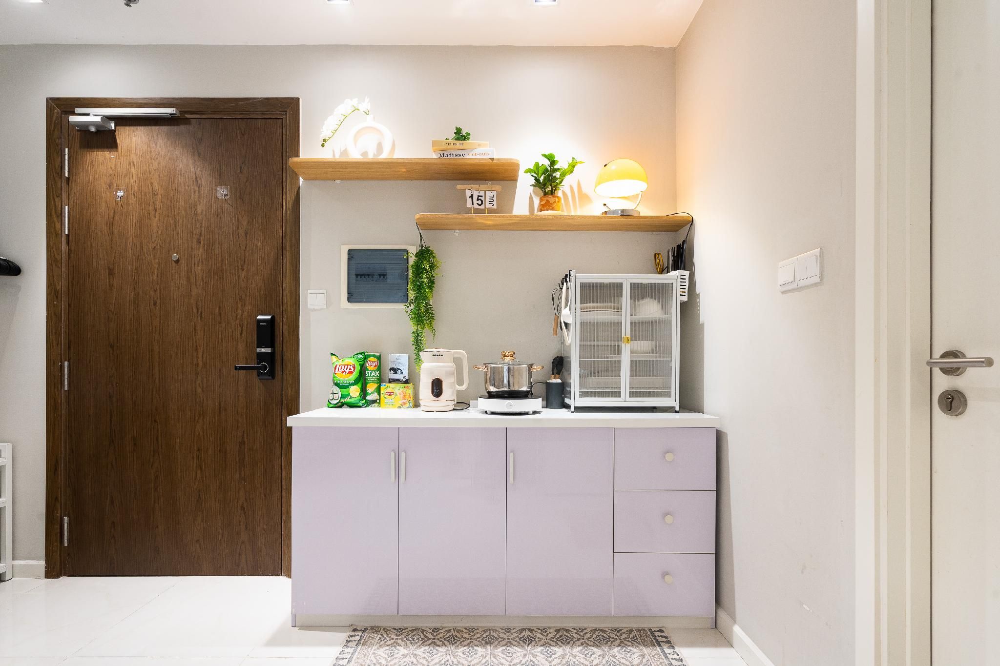 Studio Apartment