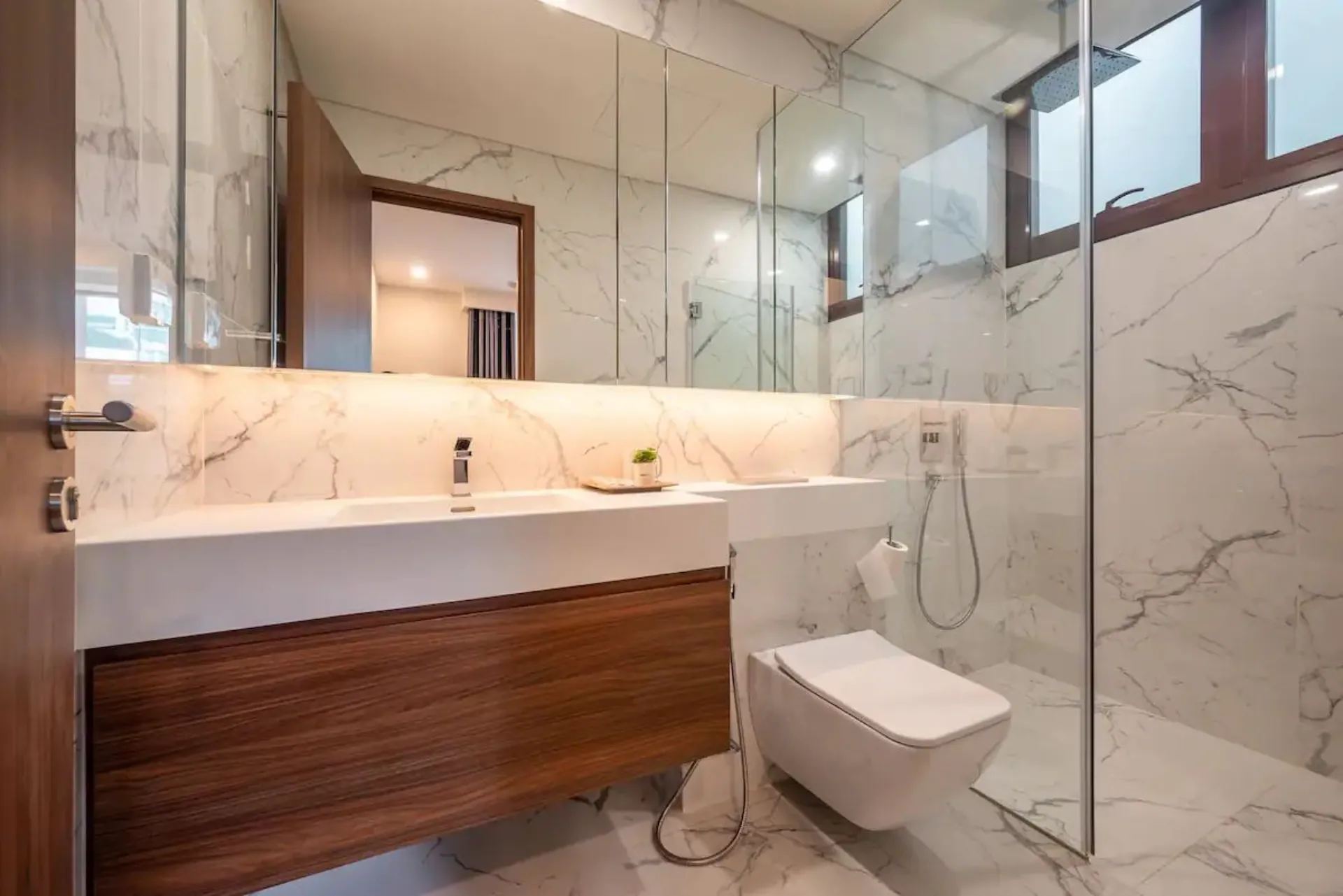 Apartment - 3 Bedrooms