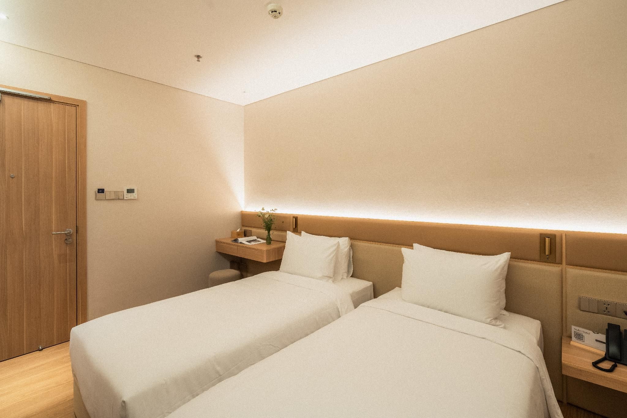 Superior - 2 Beds with Shower