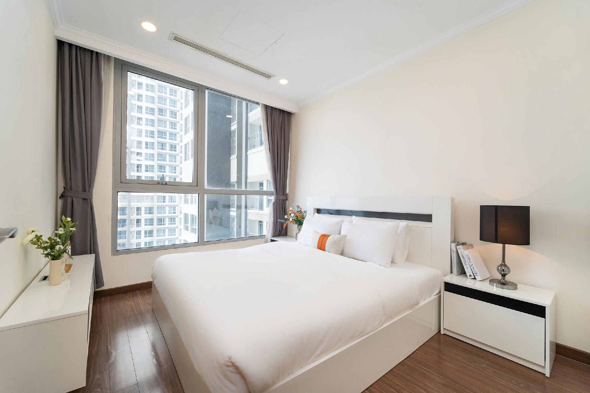 1-Bedroom Residence with Balcony