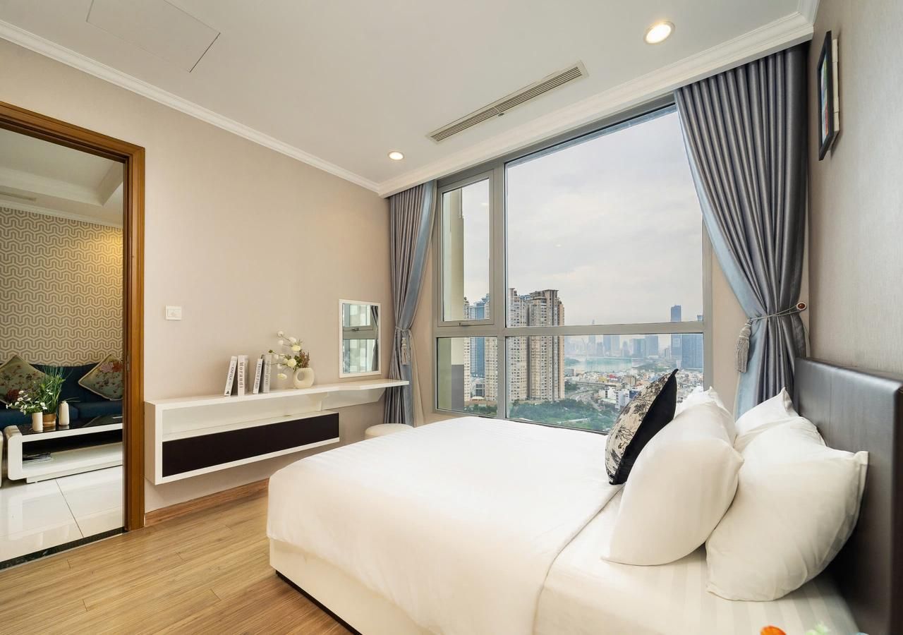 3-Bedroom Residence with Balcony