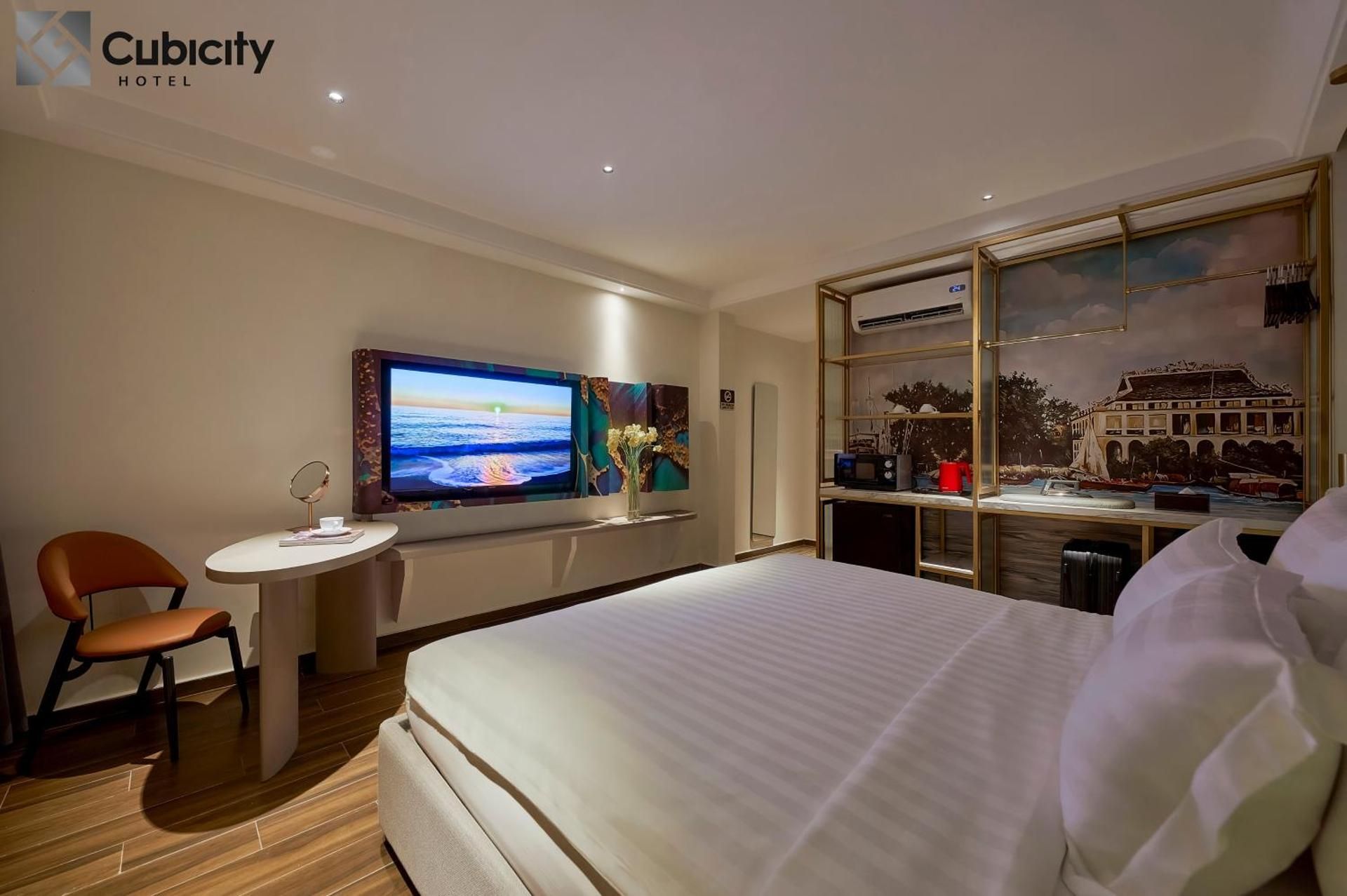 Superior King Room