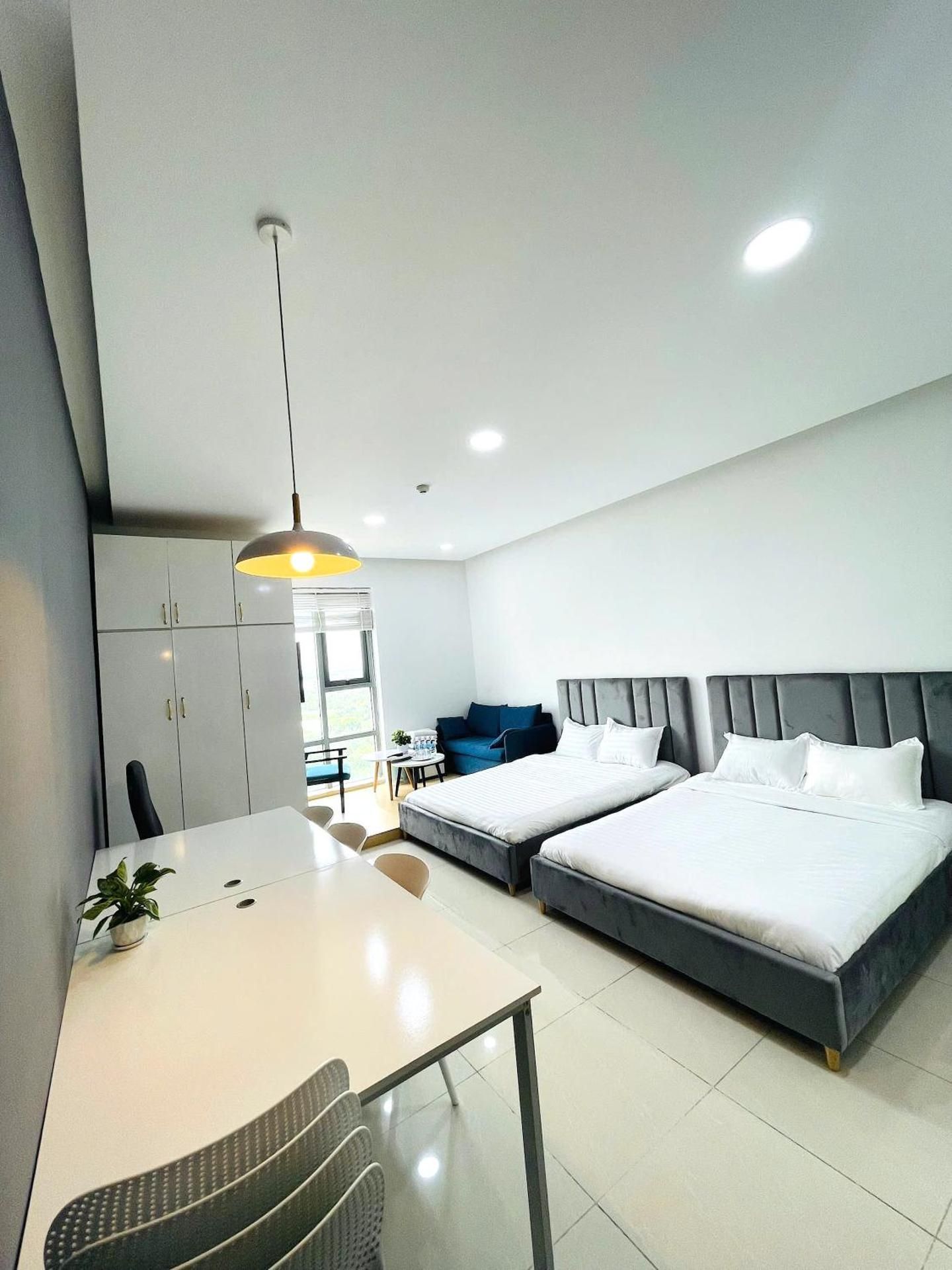 Apartment with City View