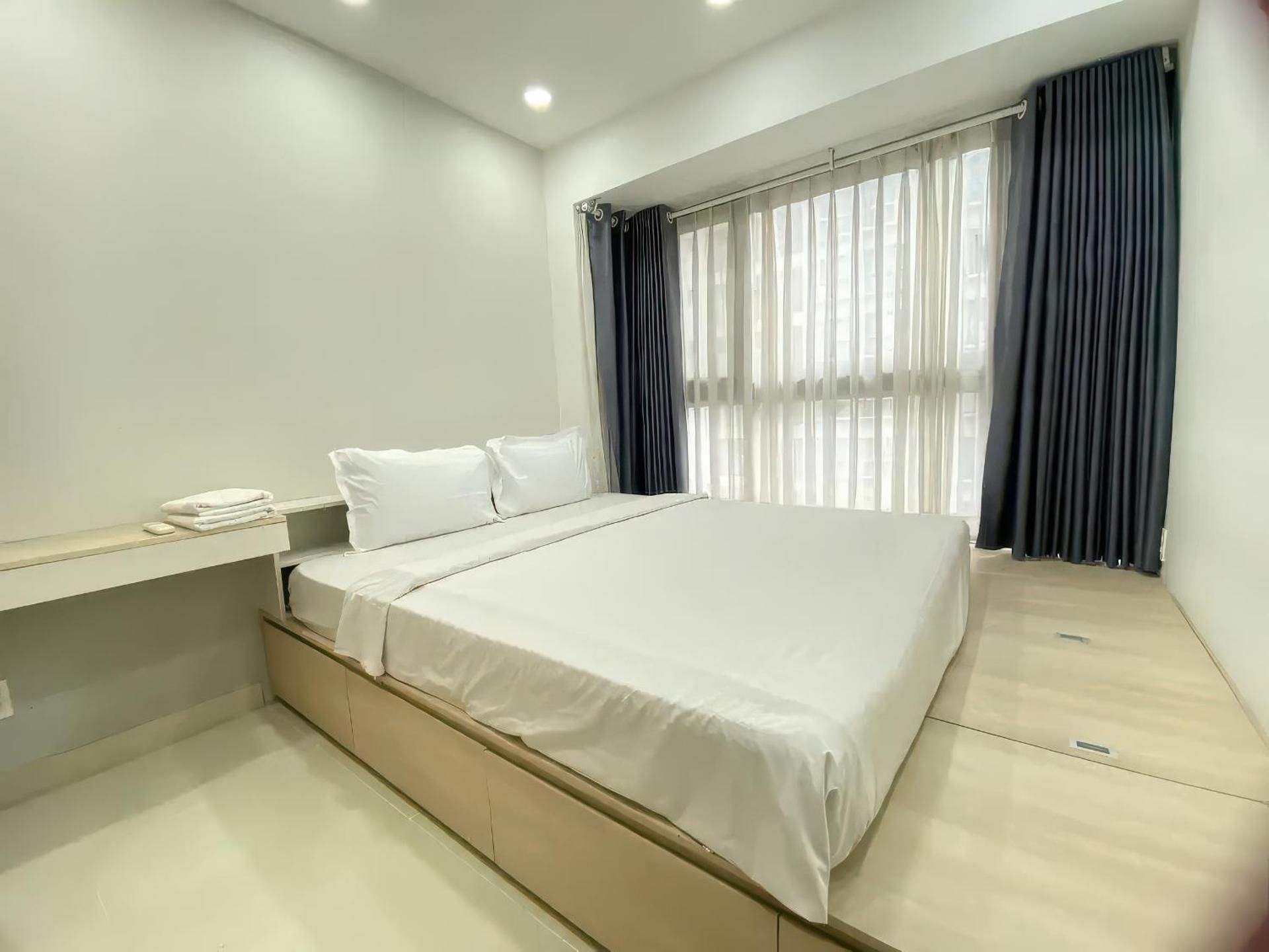 Superior One-Bedroom Apartment