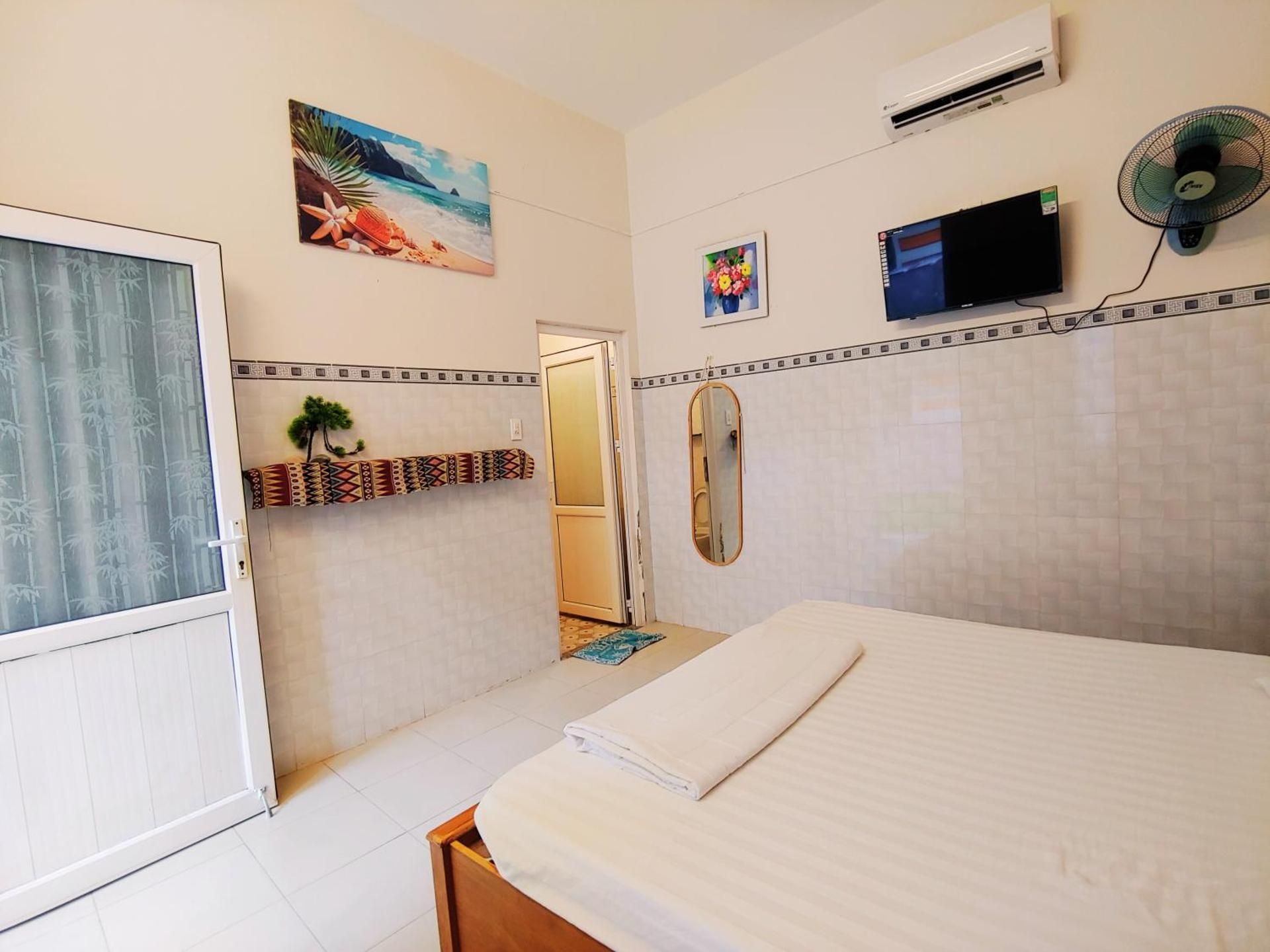 Room for 2 People