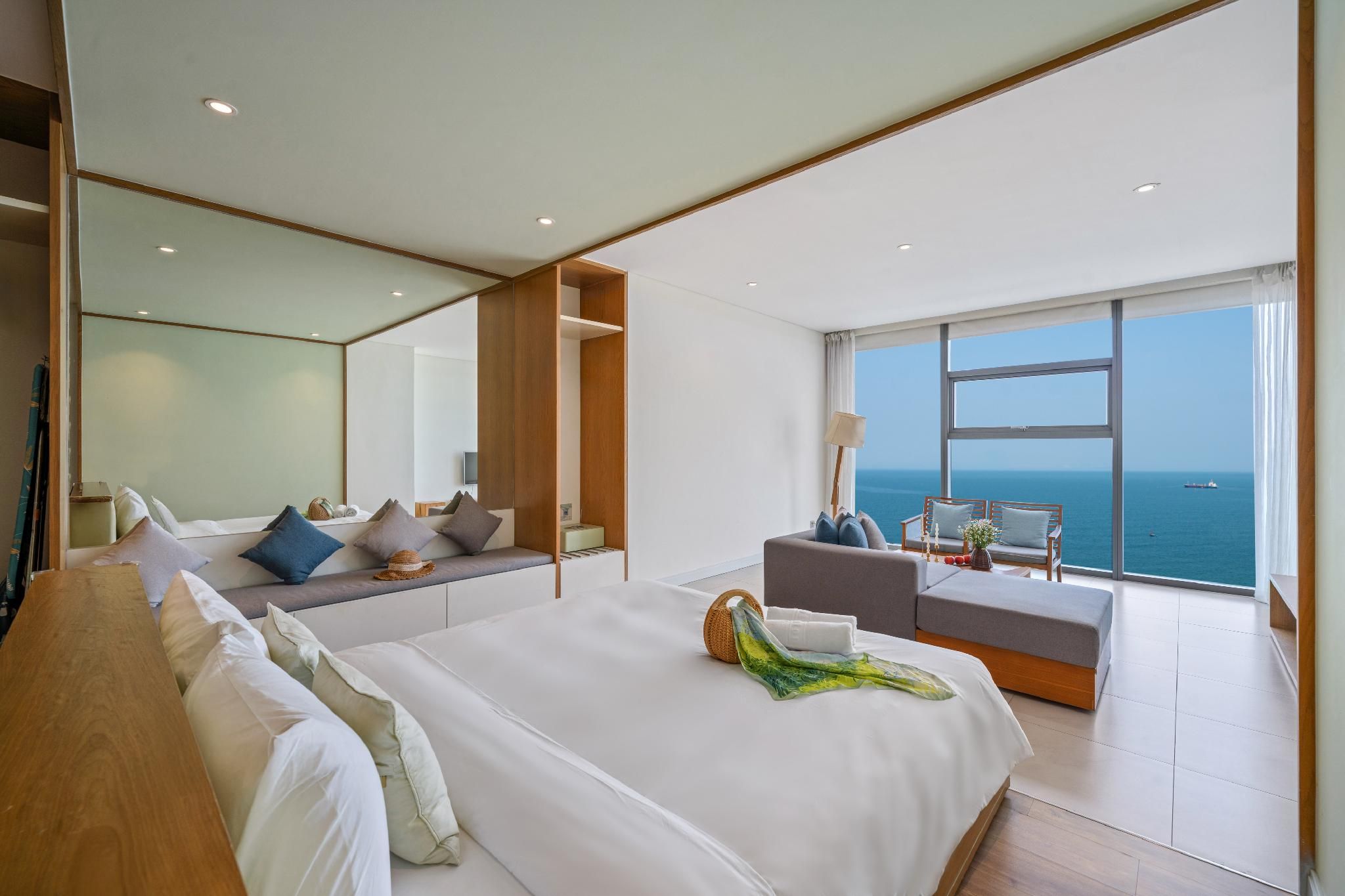 Seaview Family Suite 2 Bedroom - Room Number 1703