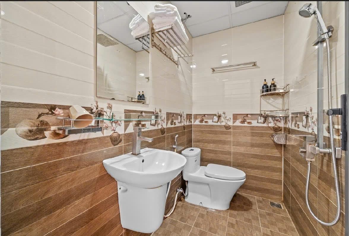 Bear Hotel & Homestay Double Room 3