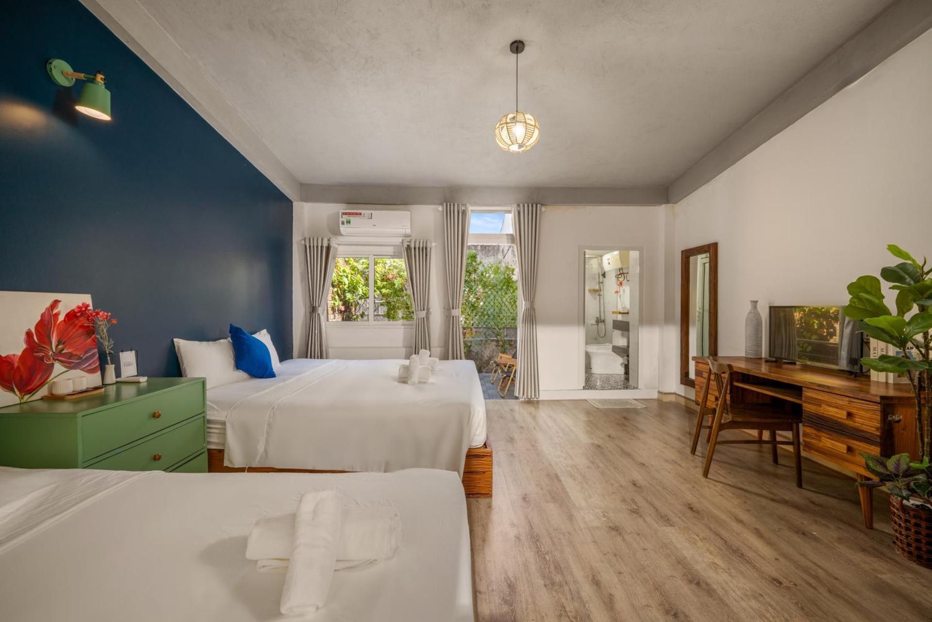 Two-Bedroom Apartment with Balcony