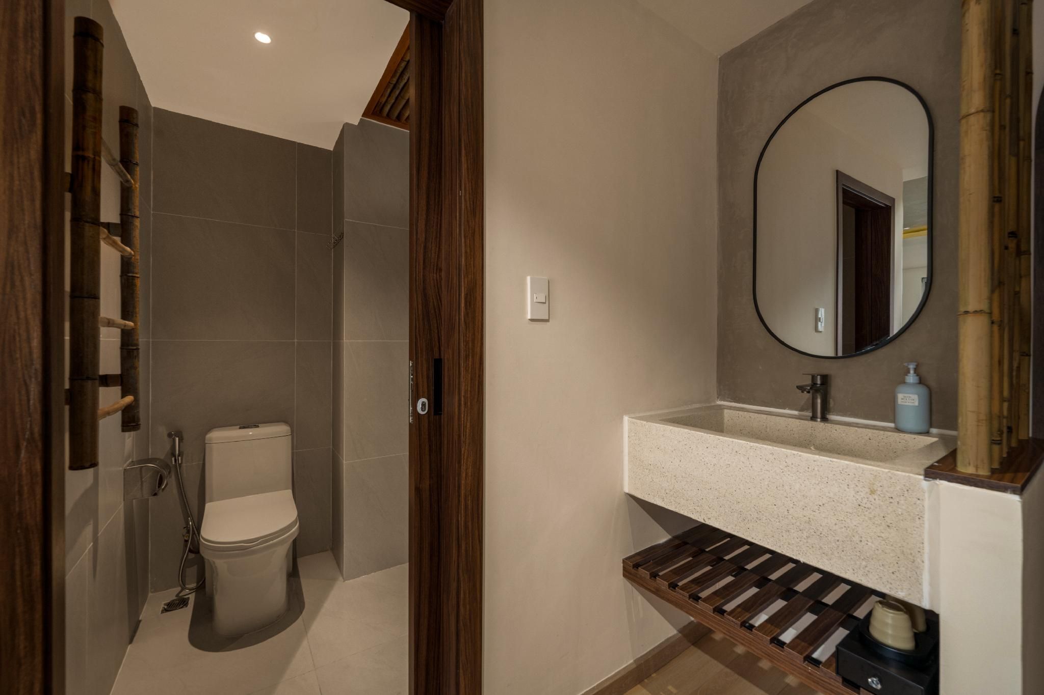 1-Bedroom Apartment 1 with Balcony