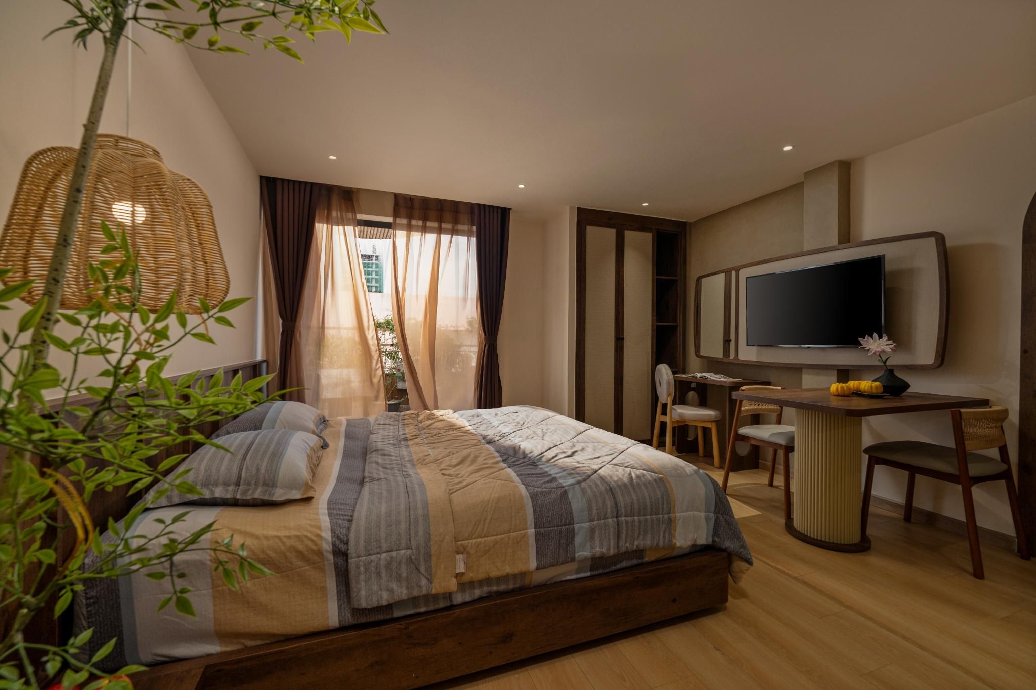 1-Bedroom Residence with Balcony