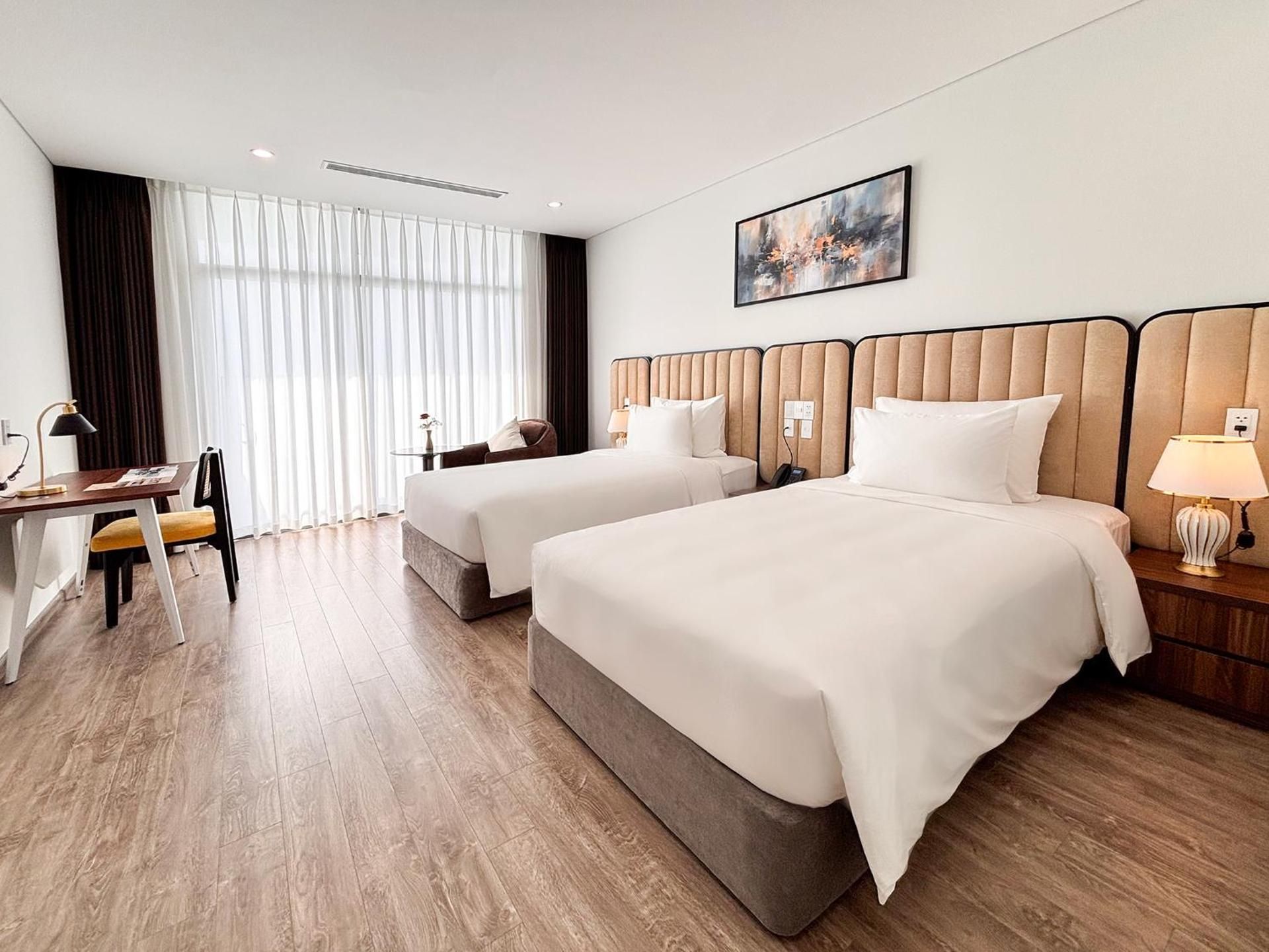 Deluxe Twin Room with Sea View