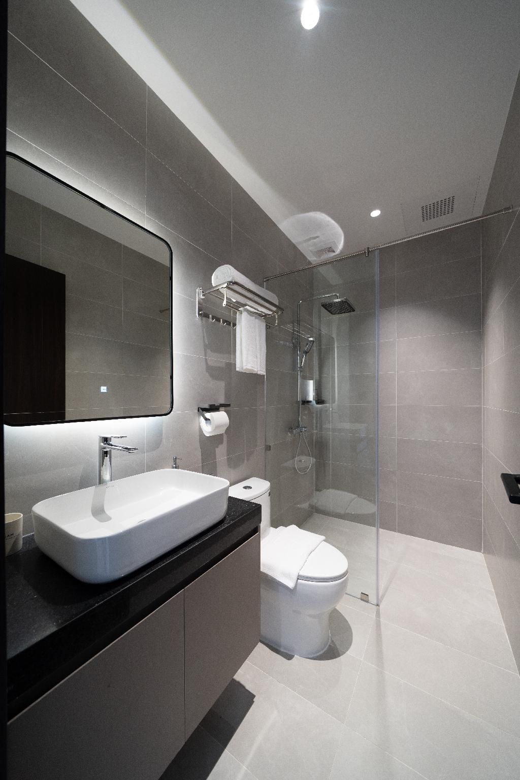 Sam Hotel & Apartment Da Nang Studio with Balcony City View 2