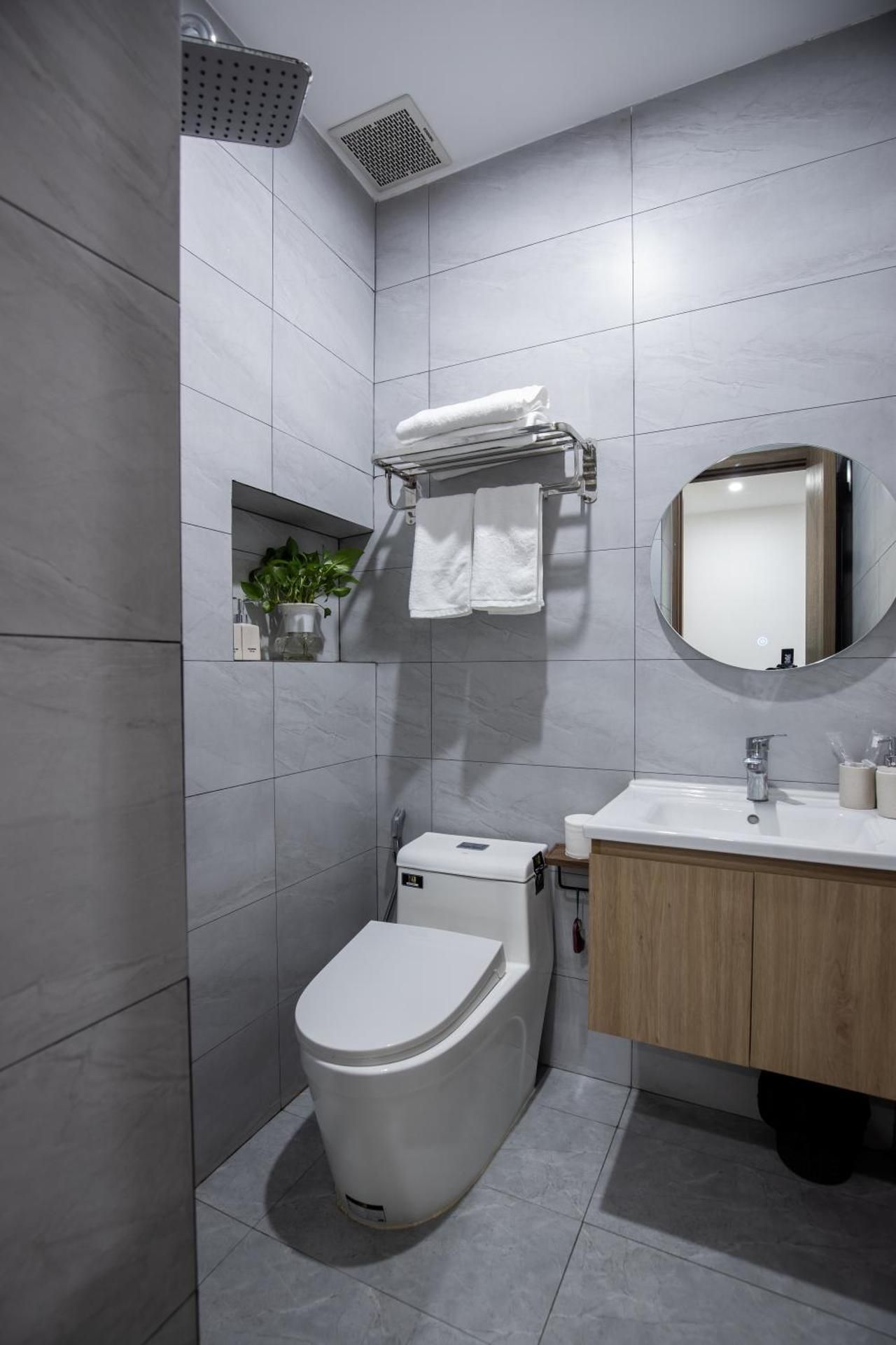 Quadruple Room with Private Bathroom