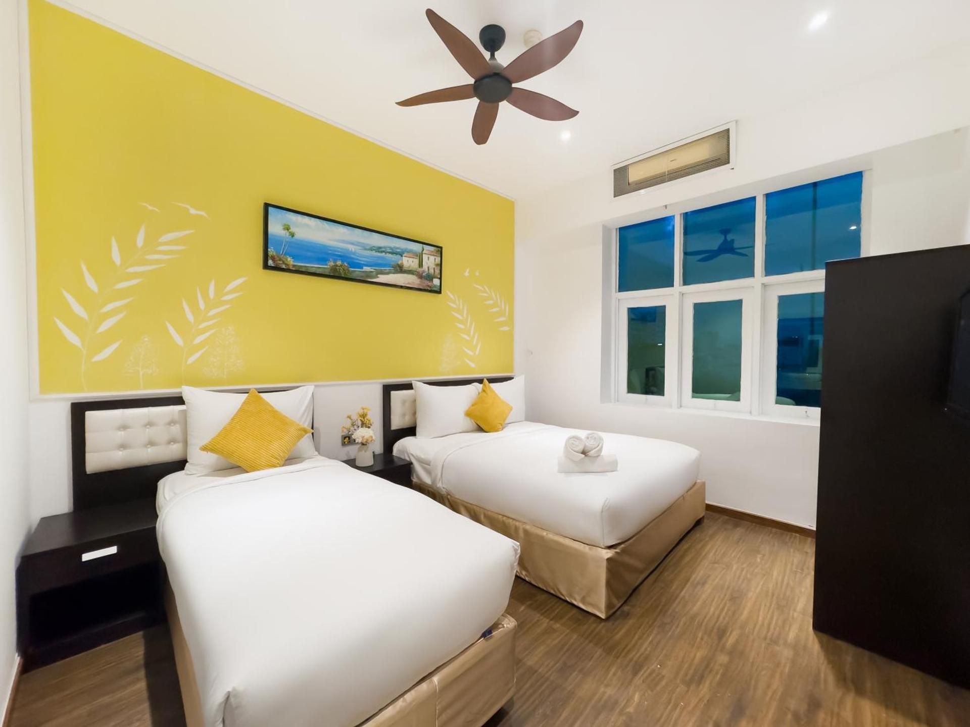 Deluxe Family Room