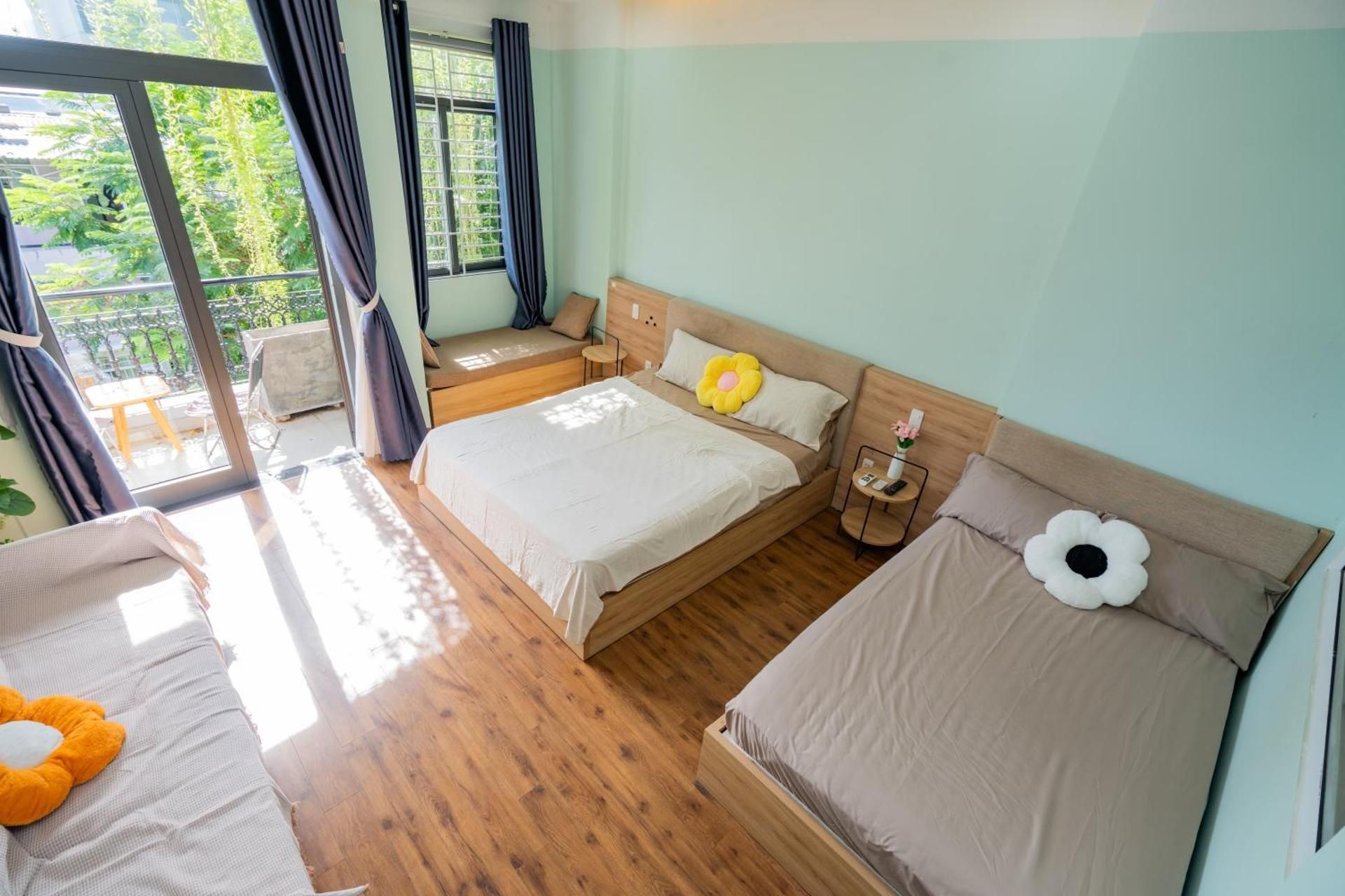Studio with Balcony
