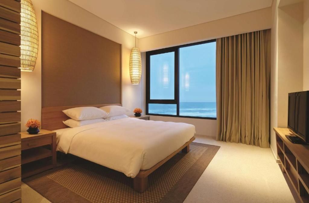 Two-Bedroom Apartment with Sea View