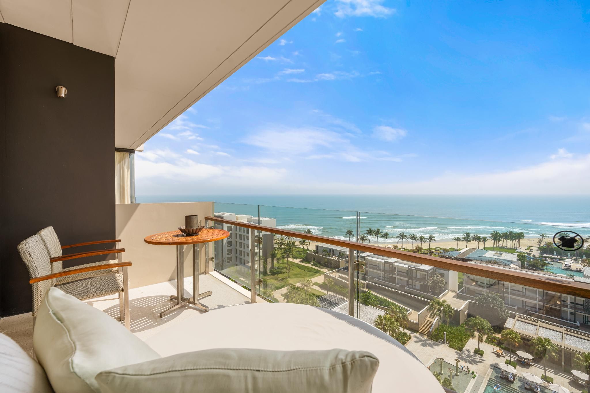 Two Bedroom Apartment with Ocean View