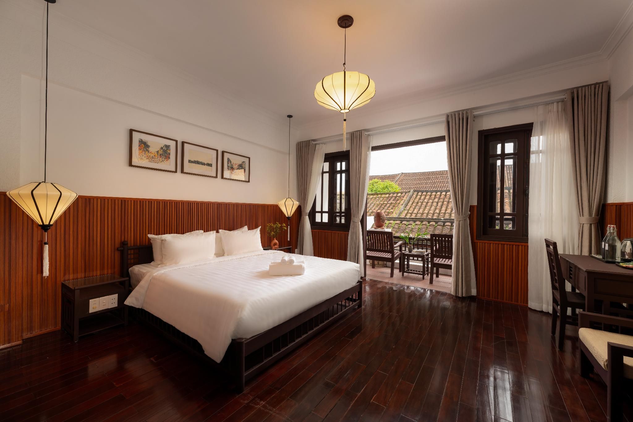 Hoianese Heritage Hotel Deluxe Balcony