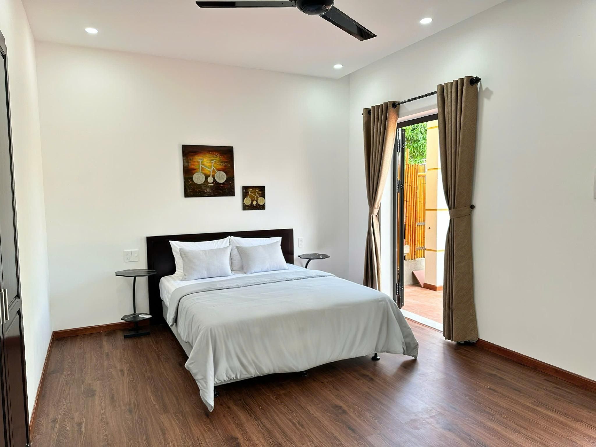 Serviced Apartment