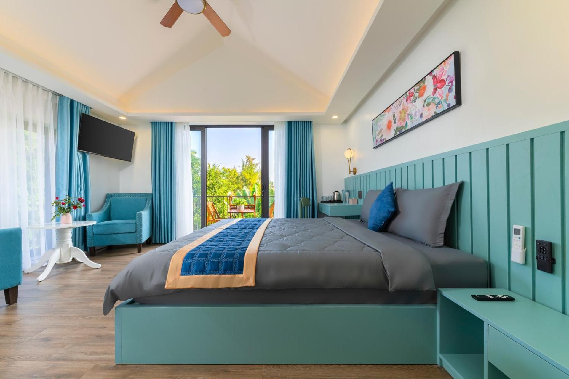 An Bang Starling Villa Deluxe Double Room with Balcony