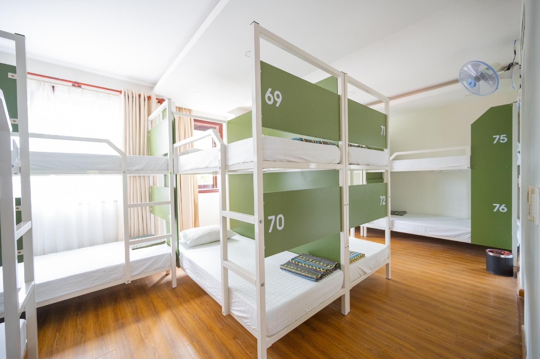 Bed in 8-Bed En-suite Deluxe Dorm