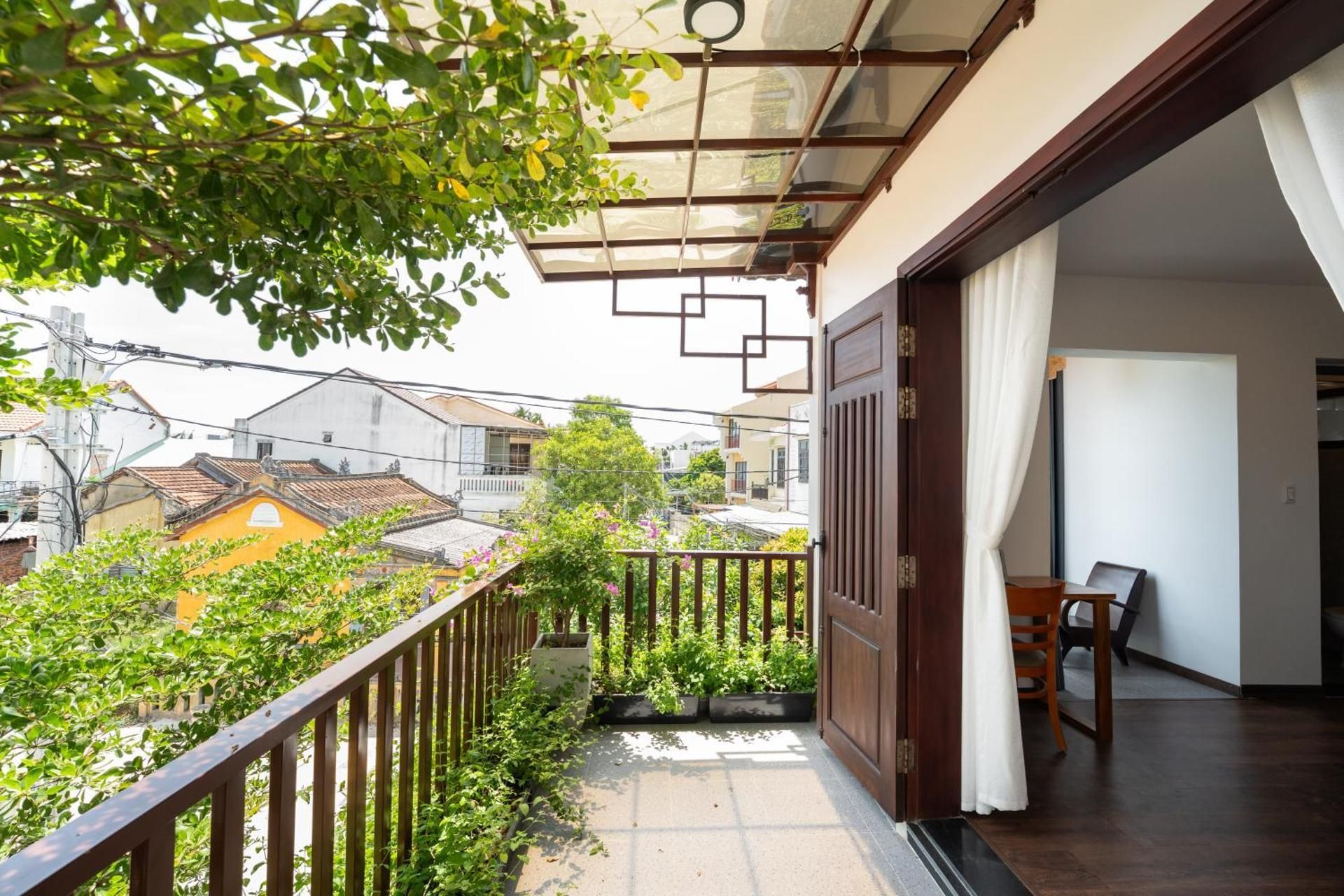 Deluxe Double Room with Balcony